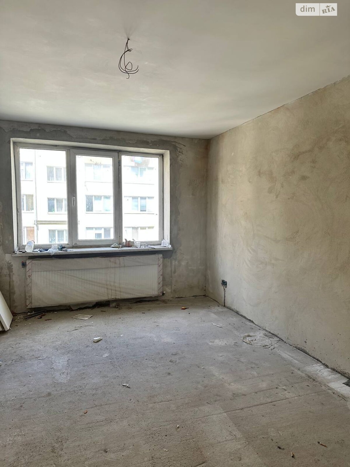 Продажа трехкомнатной квартиры в Ивано-Франковске, на ул. Симоненко Василия 37, кв. 65, фото 1 Продажа трехкомнатной квартиры в Ивано-Франковске, на ул. Симоненко Василия 37, кв. 65, фото 1