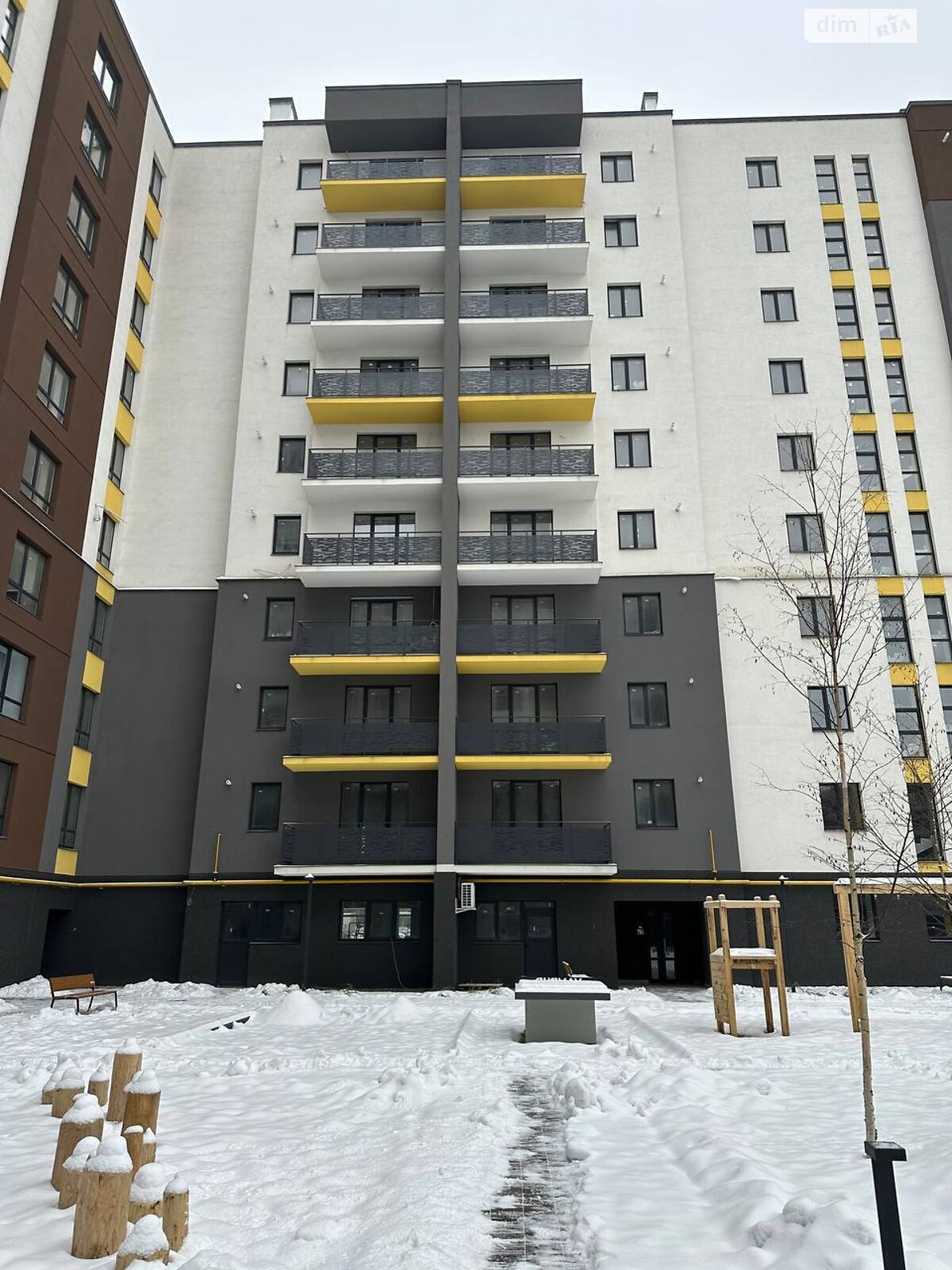 Продаж чотирикімнатної квартири в Івано-Франківську, на вул. Вовчинецька 227, район Каскад фото 1 Продаж чотирикімнатної квартири в Івано-Франківську, на вул. Вовчинецька 227, район Каскад фото 1