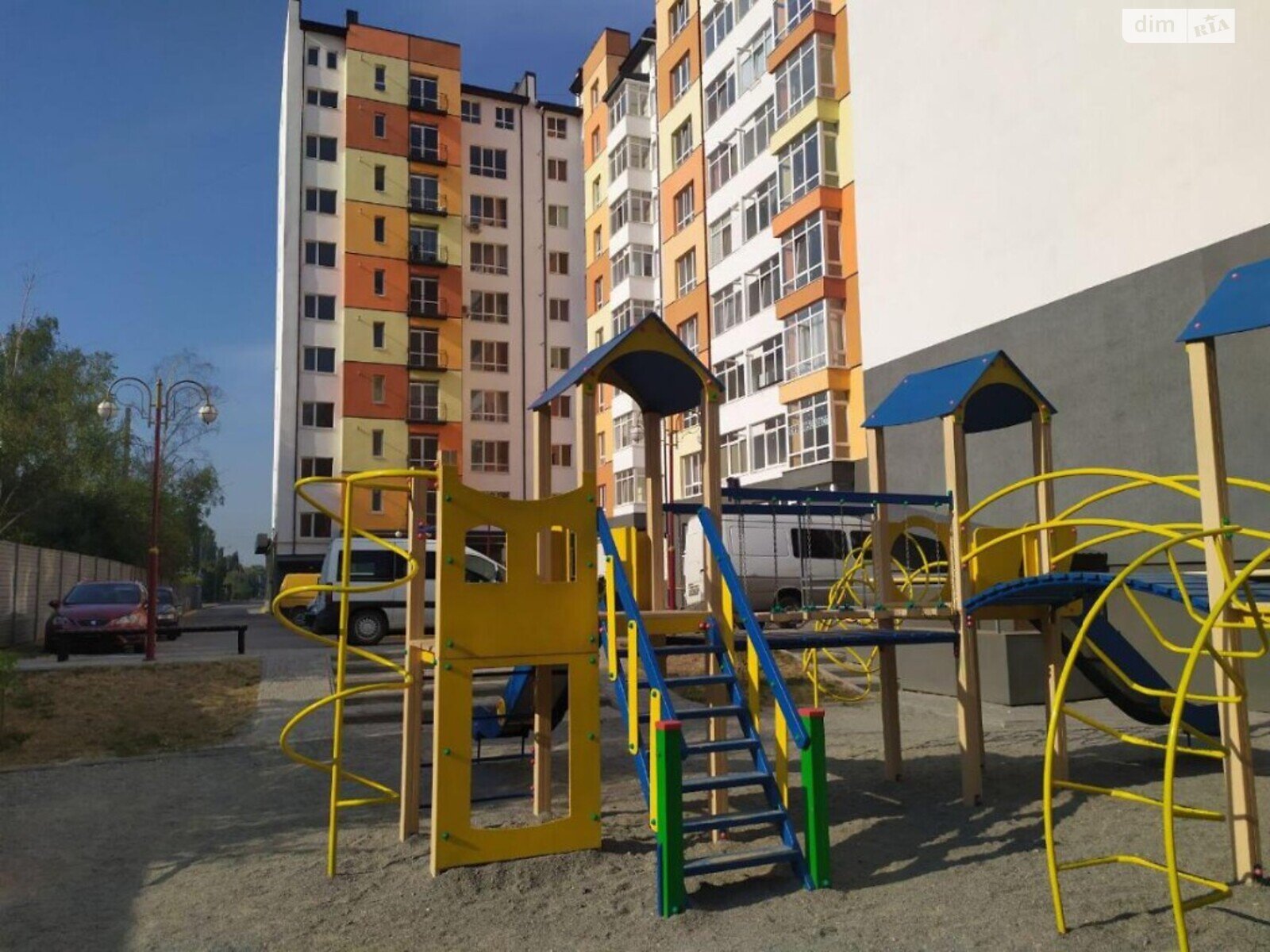 Продажа четырехкомнатной квартиры в Ивано-Франковске, на ул. Вовчинецька, район Кишлак фото 1 Продажа четырехкомнатной квартиры в Ивано-Франковске, на ул. Вовчинецька, район Кишлак фото 1