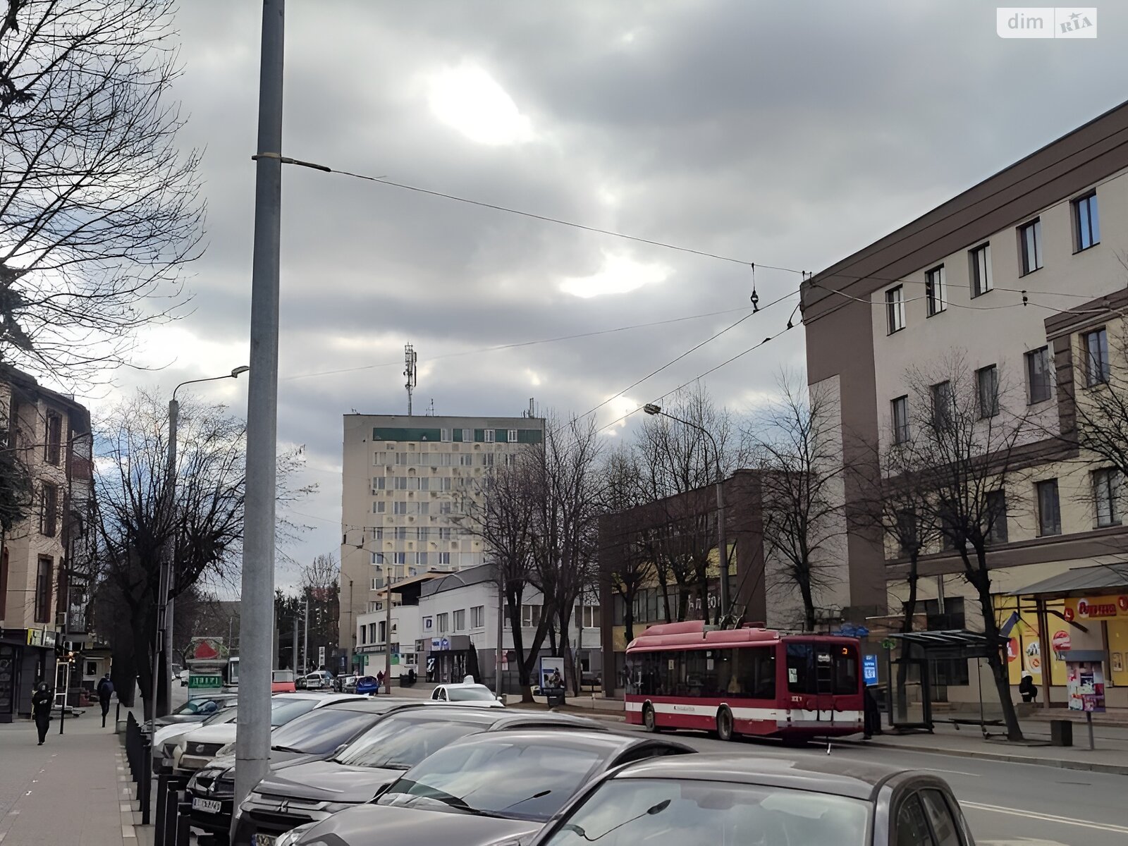 Продаж трикімнатної квартири в Івано-Франківську, на вул. Галицька 34А, район Княгинин фото 1 Продаж трикімнатної квартири в Івано-Франківську, на вул. Галицька 34А, район Княгинин фото 1