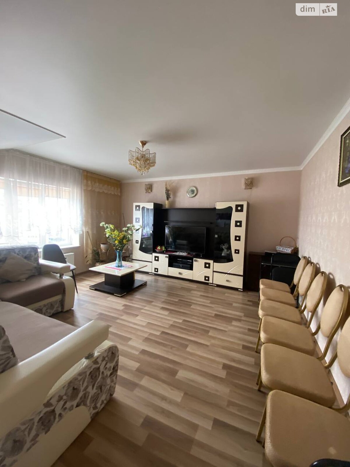 Продажа трехкомнатной квартиры в Ивано-Франковске, на ул. Галицкая 66Б, район Княгинин фото 1 Продажа трехкомнатной квартиры в Ивано-Франковске, на ул. Галицкая 66Б, район Княгинин фото 1