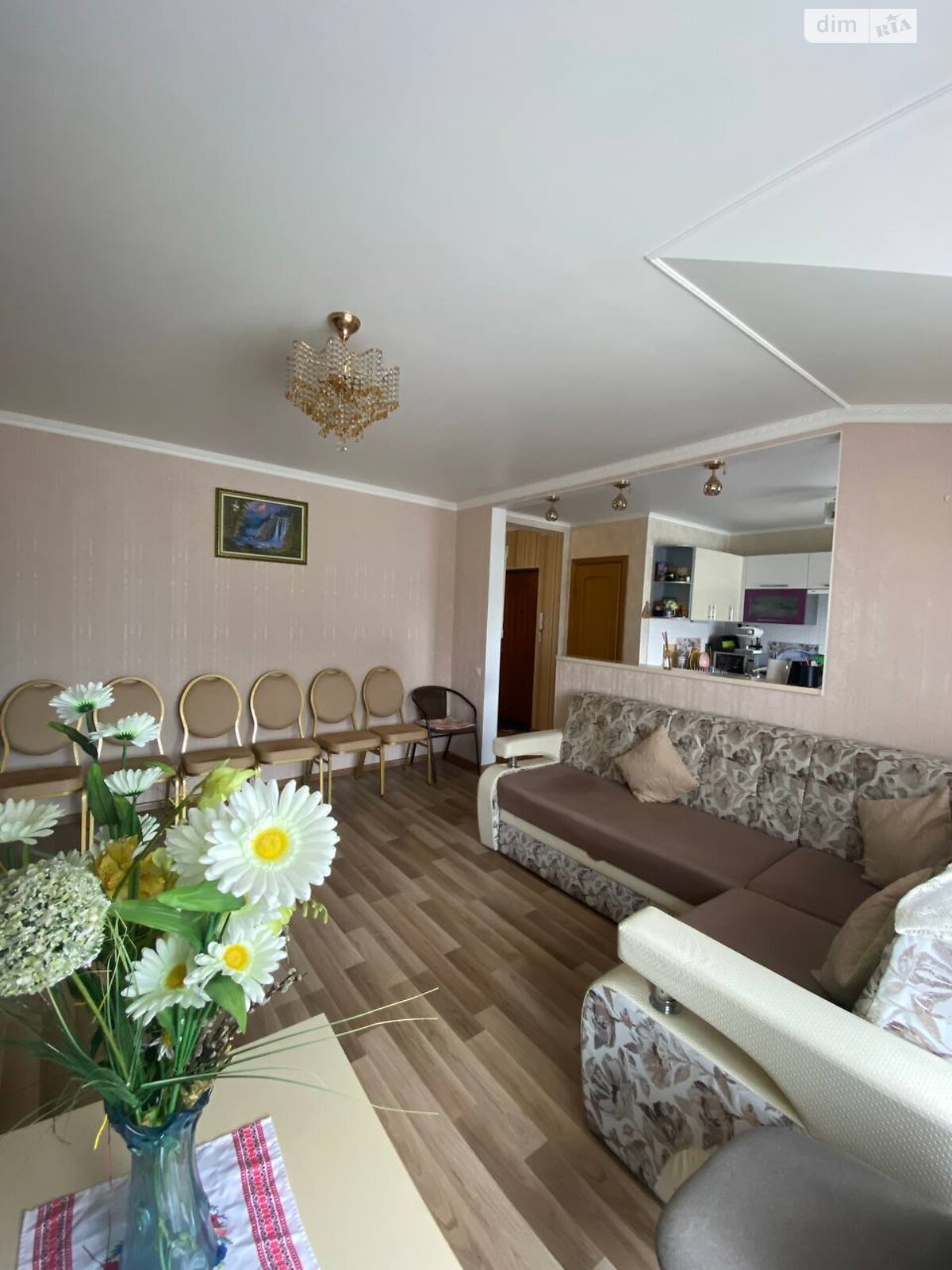 Продажа трехкомнатной квартиры в Ивано-Франковске, на ул. Галицкая 66Б, район Княгинин фото 1 Продажа трехкомнатной квартиры в Ивано-Франковске, на ул. Галицкая 66Б, район Княгинин фото 1