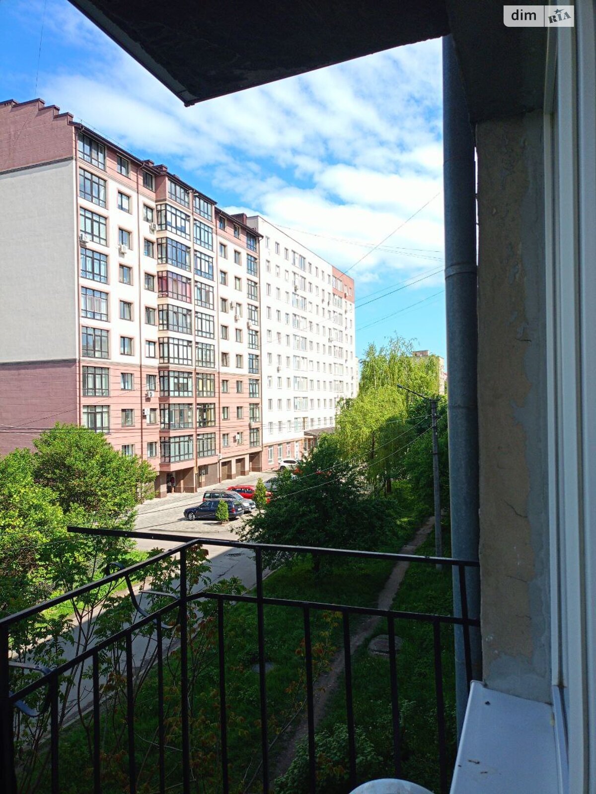 Продажа двухкомнатной квартиры в Ивано-Франковске, на ул. Карпатская, район Княгинин фото 1 Продажа двухкомнатной квартиры в Ивано-Франковске, на ул. Карпатская, район Княгинин фото 1