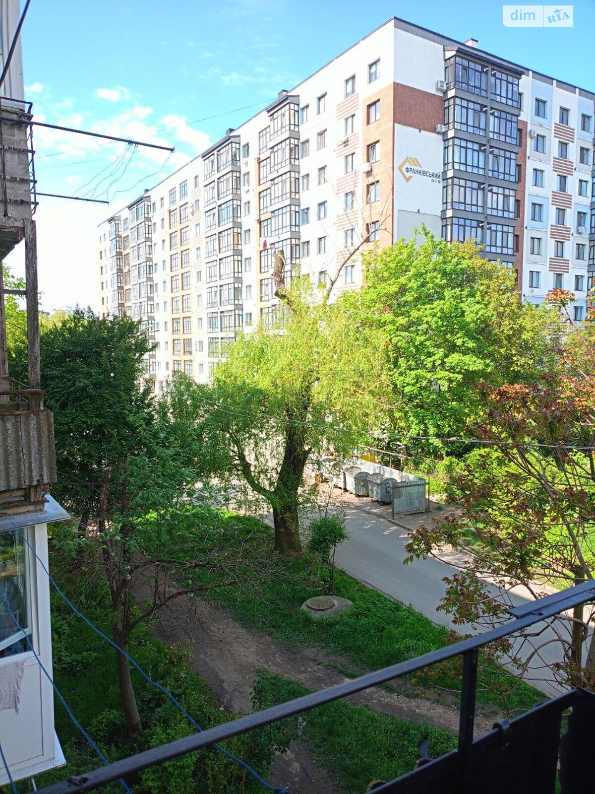 Продажа двухкомнатной квартиры в Ивано-Франковске, на ул. Карпатская, район Княгинин фото 1 Продажа двухкомнатной квартиры в Ивано-Франковске, на ул. Карпатская, район Княгинин фото 1