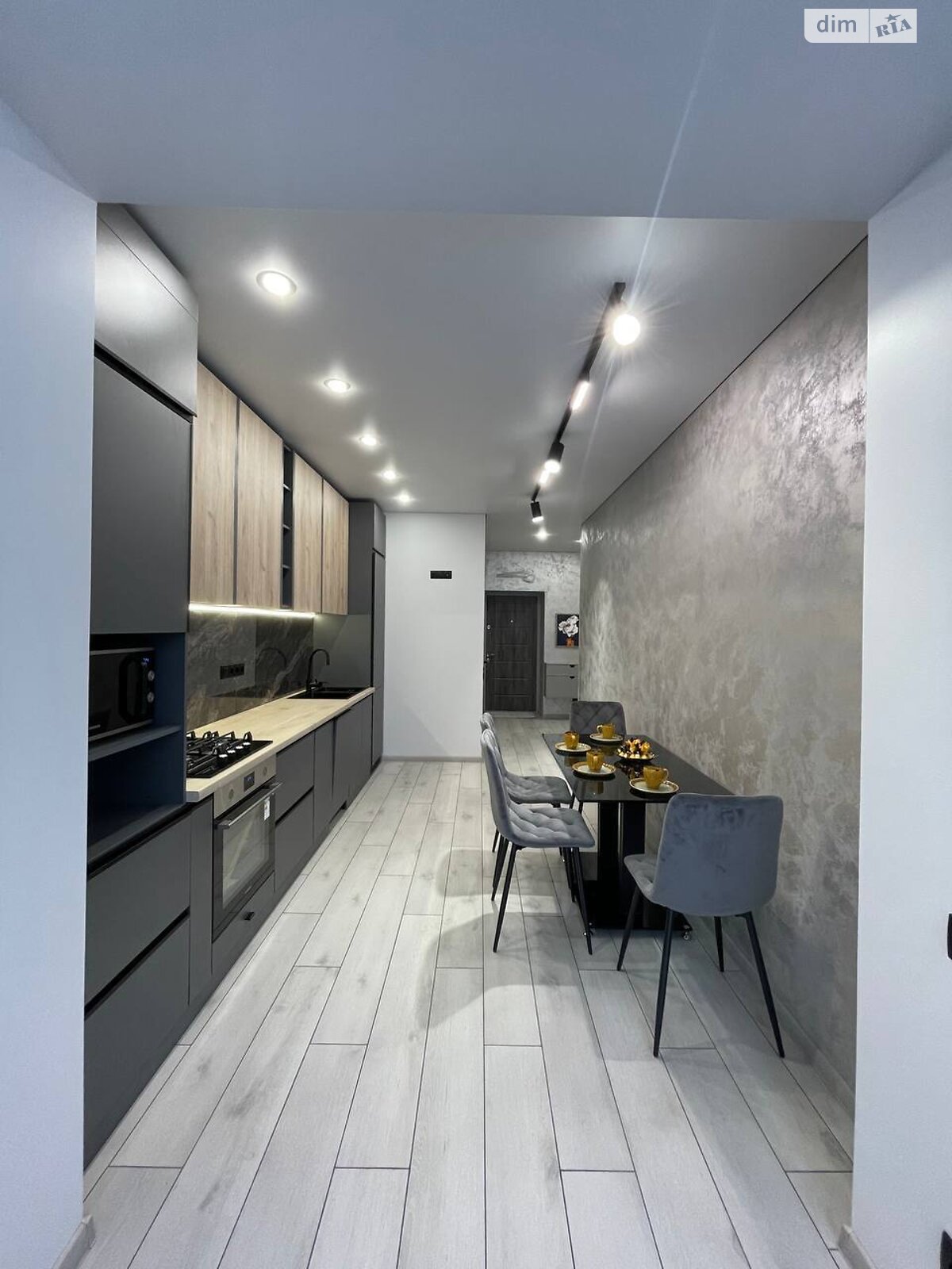 Продажа однокомнатной квартиры в Ивано-Франковске, на ул. Княгинин 44 корпус 8, район Княгинин фото 1