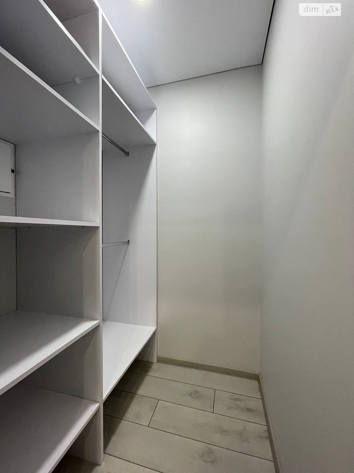 Продажа однокомнатной квартиры в Ивано-Франковске, на ул. Княгинин 44 корпус 8, район Княгинин фото 1