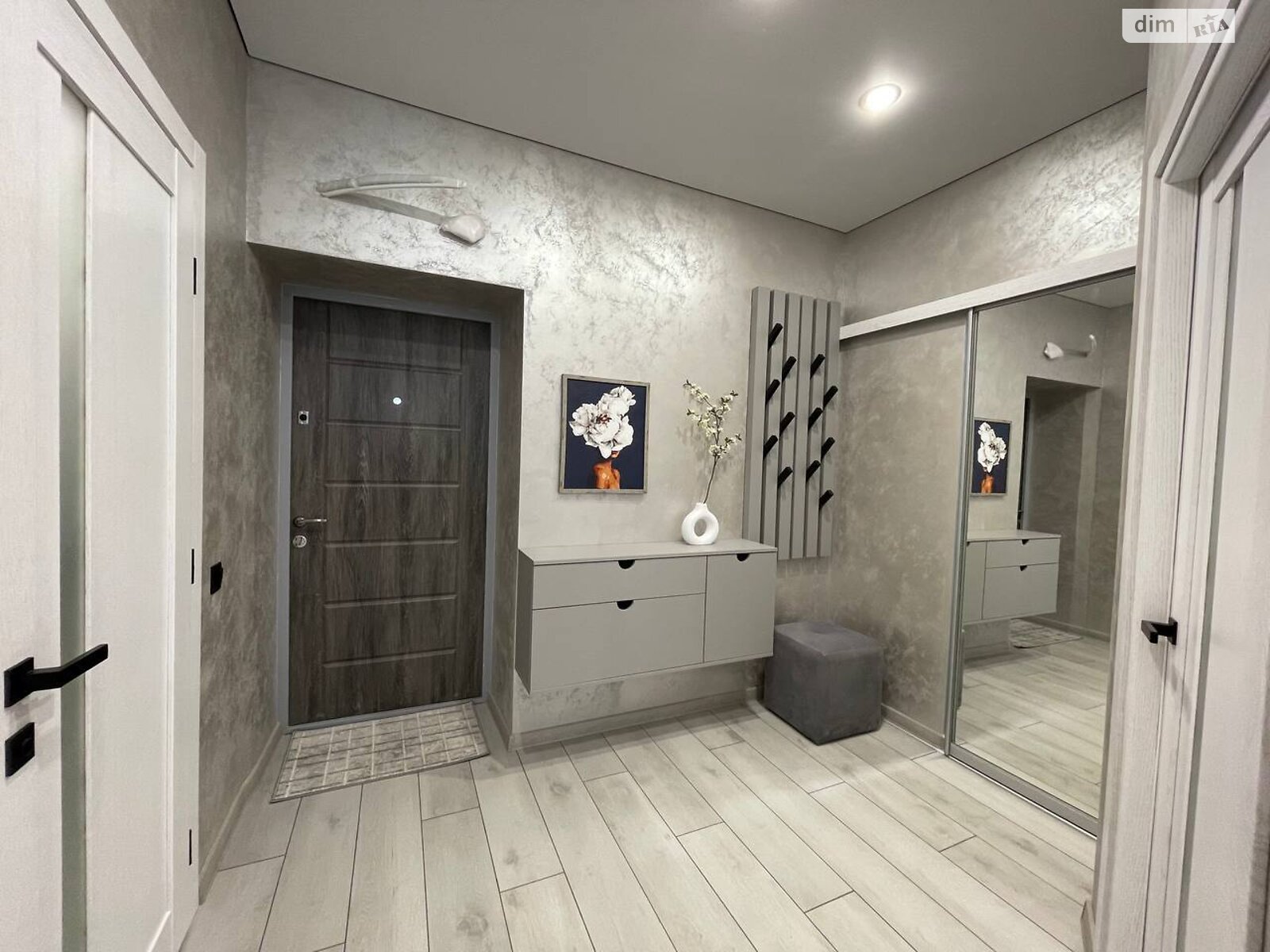 Продажа однокомнатной квартиры в Ивано-Франковске, на ул. Княгинин 44 корпус 8, район Княгинин фото 1