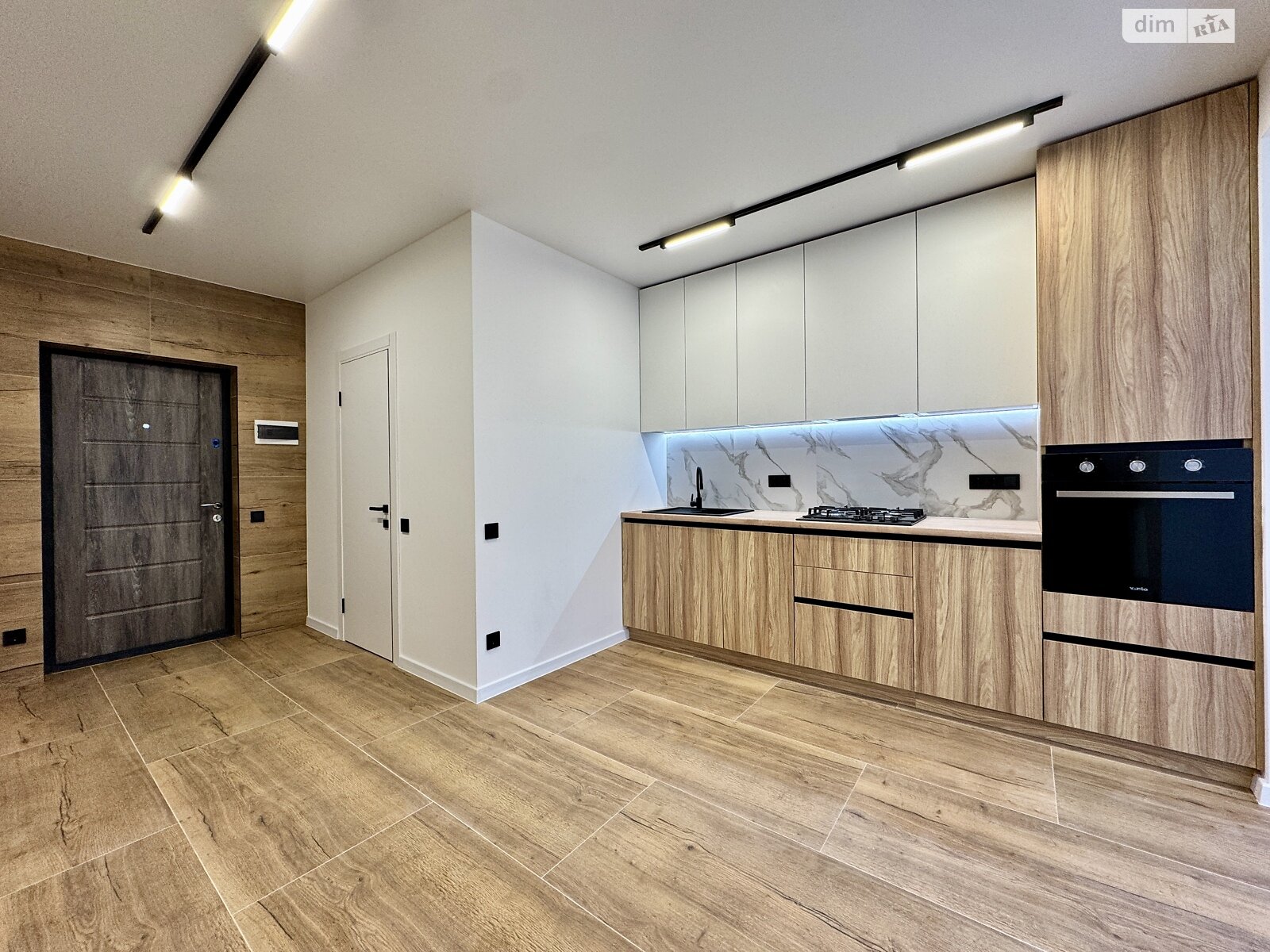 Продажа однокомнатной квартиры в Ивано-Франковске, на ул. Княгинин 44, район Княгинин фото 1