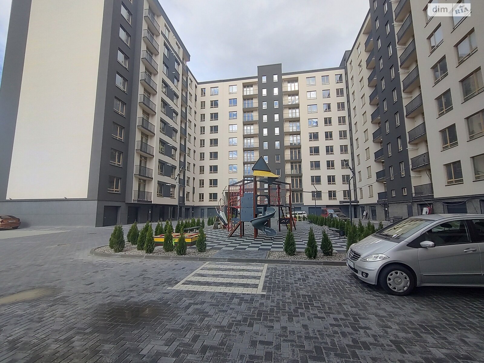 Продажа однокомнатной квартиры в Ивано-Франковске, на ул. Кобылянской 22А, район Княгинин фото 1