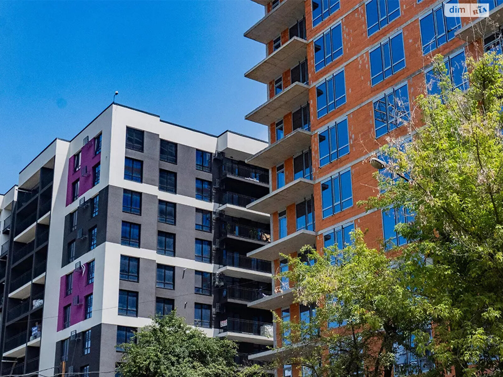 Продаж трикімнатної квартири в Івано-Франківську, на вул. Юліана Пелеша 3, район Княгинин фото 1 Продаж трикімнатної квартири в Івано-Франківську, на вул. Юліана Пелеша 3, район Княгинин фото 1