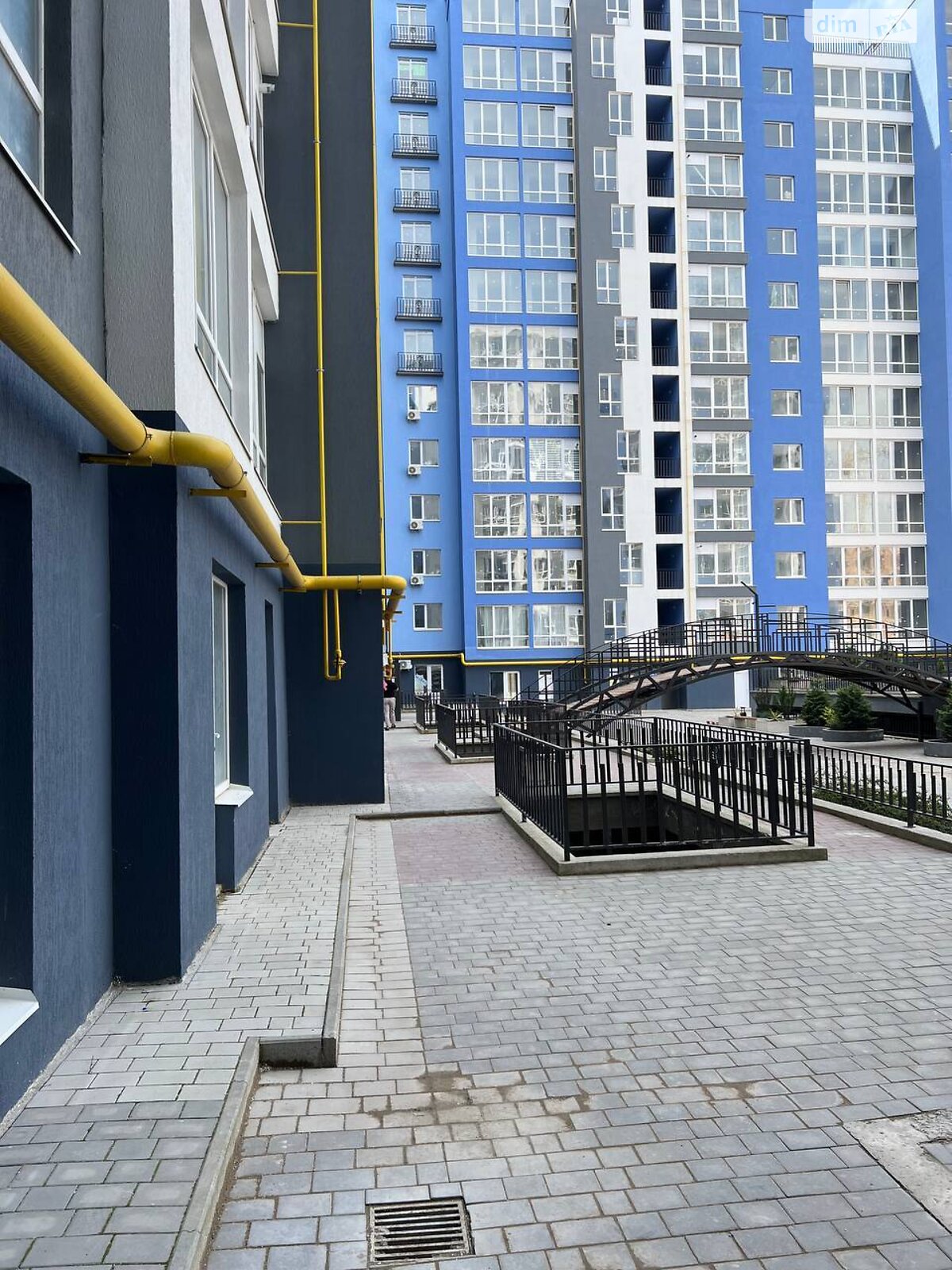 Продажа однокомнатной квартиры в Ивано-Франковске, на ул. Надречная 22, район Княгинин фото 1