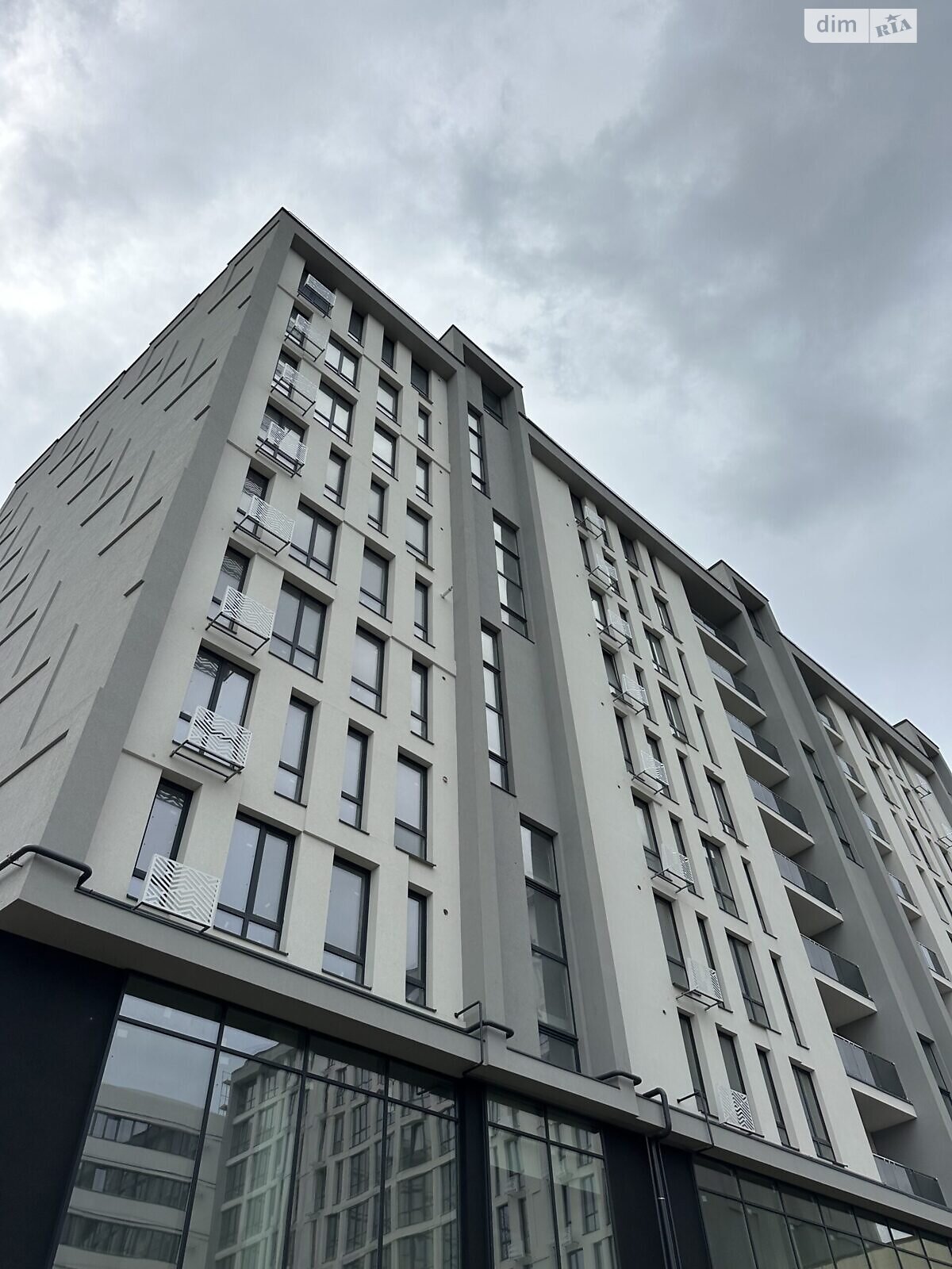 Продаж двокімнатної квартири в Івано-Франківську, на вул. Надрічна 1, район Княгинин фото 1 Продаж двокімнатної квартири в Івано-Франківську, на вул. Надрічна 1, район Княгинин фото 1