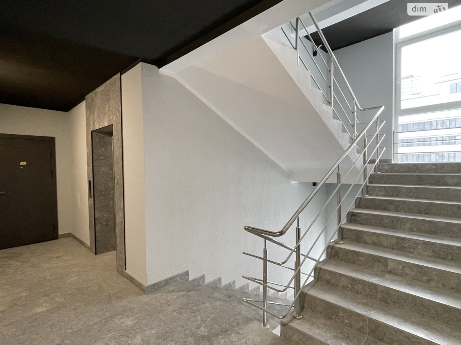 Продажа однокомнатной квартиры в Ивано-Франковске, на ул. Надречная 1 корпус 1, район Княгинин фото 1