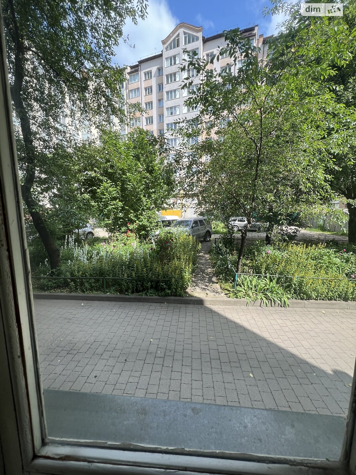 Продаж двокімнатної квартири в Івано-Франківську, на вул. Василіянок, район Княгинин фото 1 Продаж двокімнатної квартири в Івано-Франківську, на вул. Василіянок, район Княгинин фото 1