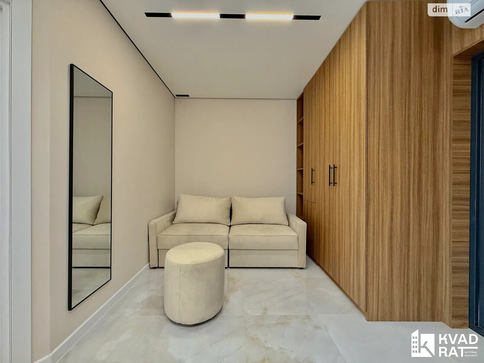 Продаж однокімнатної квартири в Івано-Франківську, на вул. Юліана Пелеша 1, район Княгинин фото 1