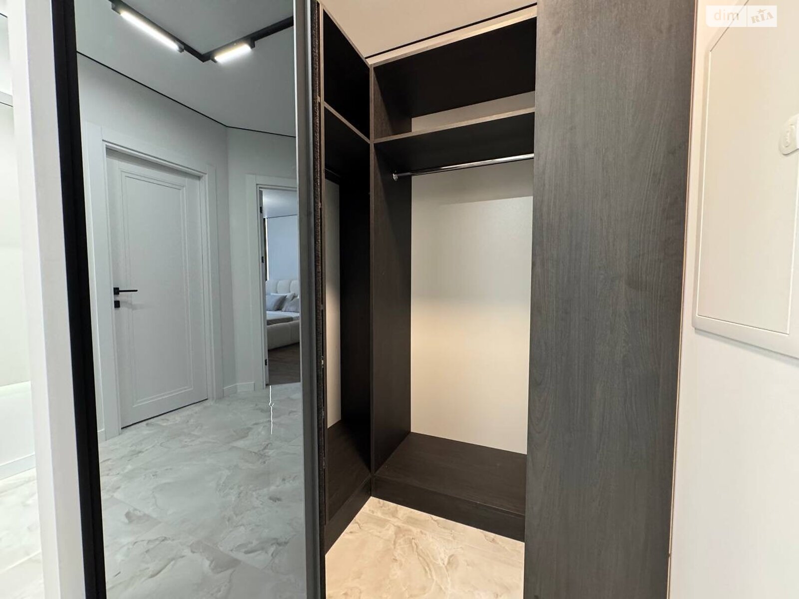 Продажа двухкомнатной квартиры в Ивано-Франковске, на ул. Юліана Пелеша, район Княгинин фото 1