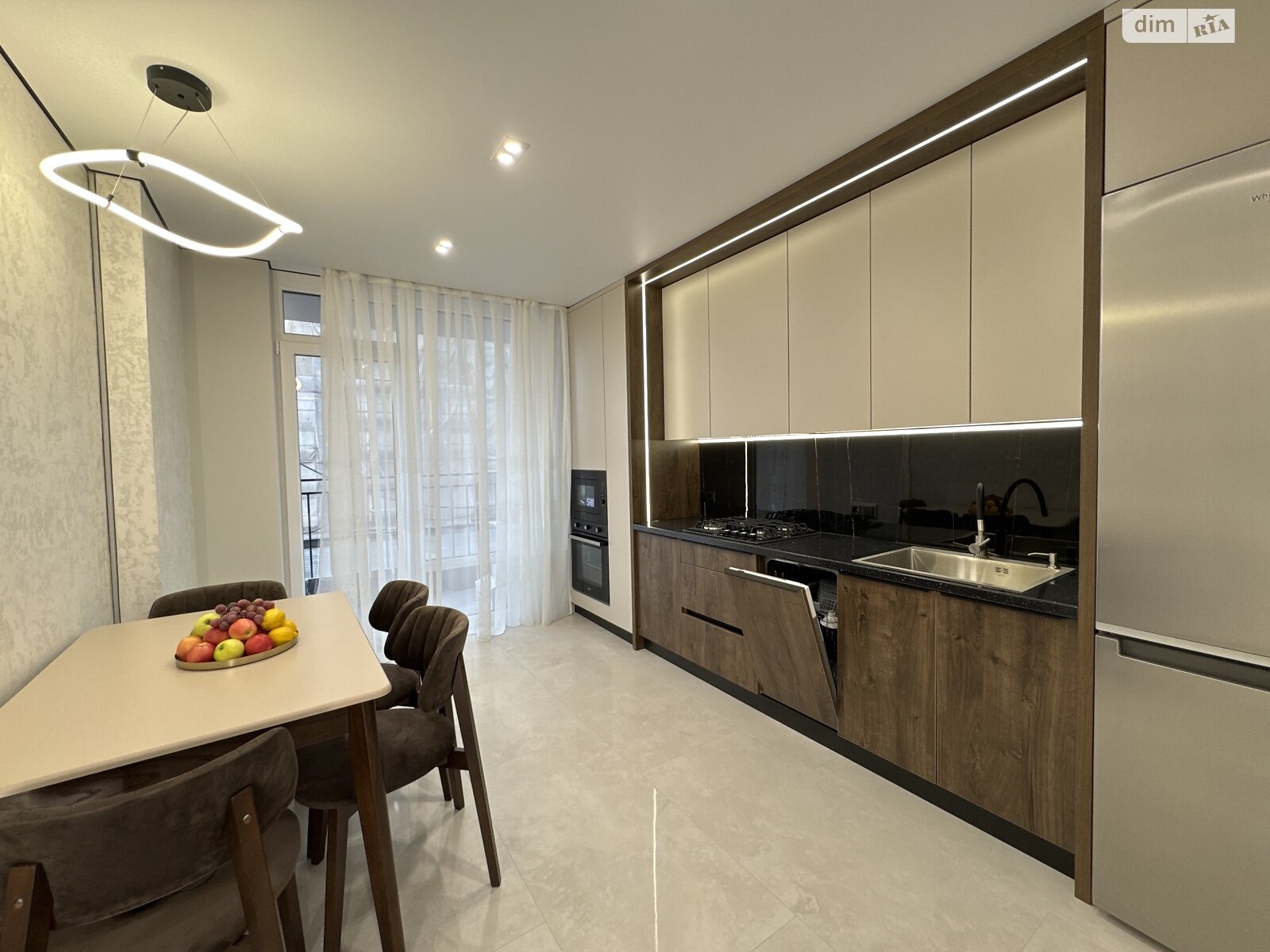 Продажа однокомнатной квартиры в Ивано-Франковске, на ул. Юліана Пелеша 3 корпус 1, район Княгинин фото 1