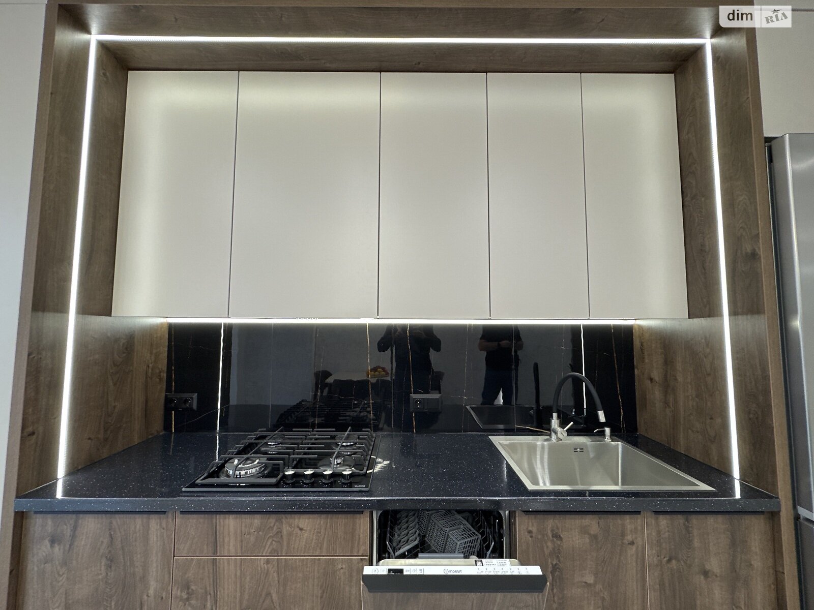 Продажа однокомнатной квартиры в Ивано-Франковске, на ул. Юліана Пелеша 3 корпус 1, район Княгинин фото 1