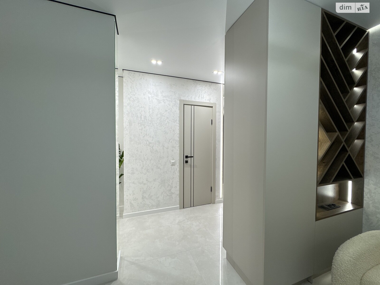 Продажа однокомнатной квартиры в Ивано-Франковске, на ул. Юліана Пелеша 3 корпус 1, район Княгинин фото 1