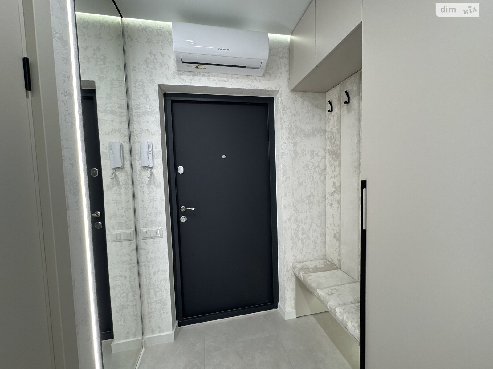 Продажа однокомнатной квартиры в Ивано-Франковске, на ул. Юліана Пелеша 3 корпус 1, район Княгинин фото 1