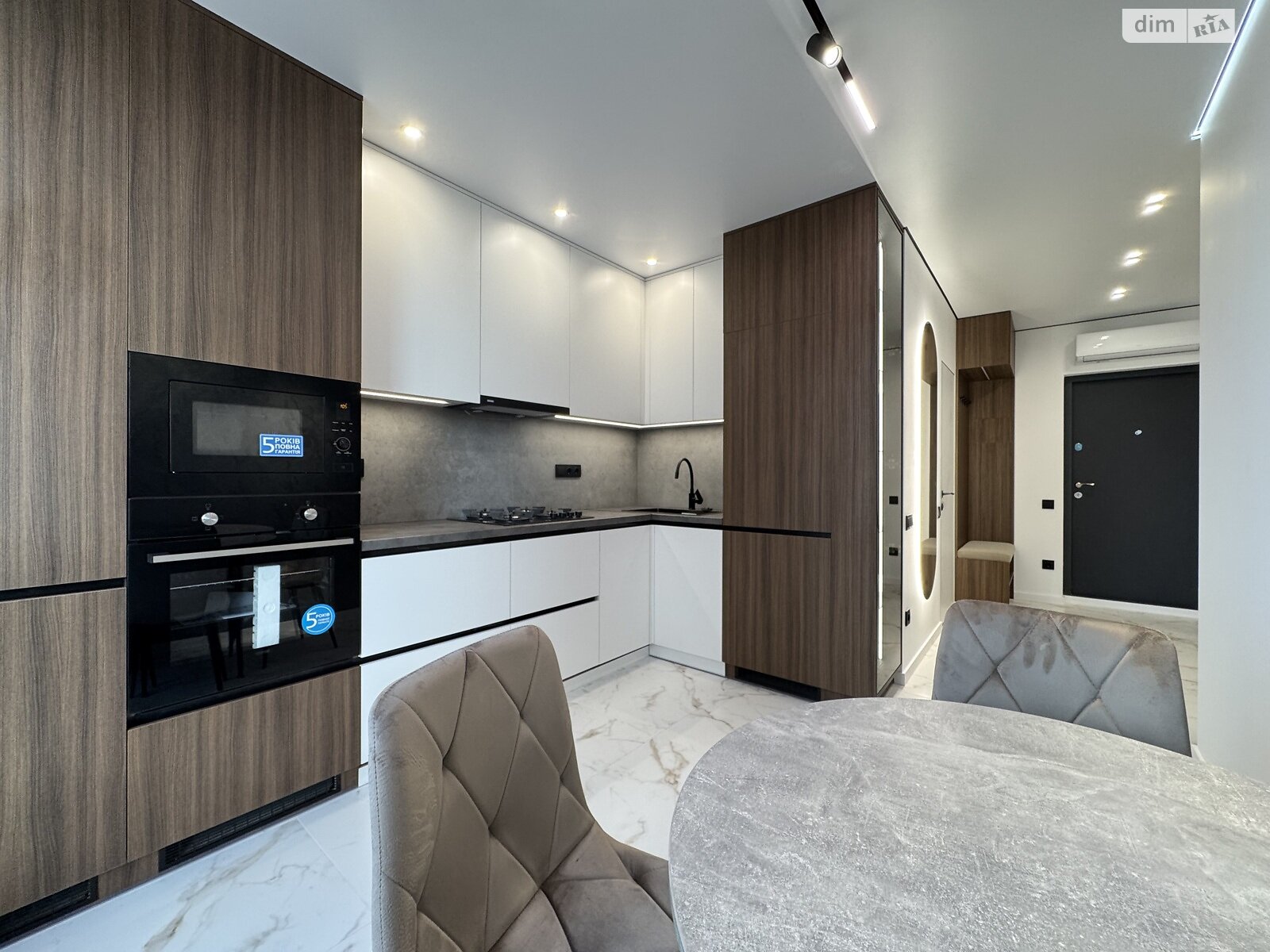 Продаж однокімнатної квартири в Івано-Франківську, на вул. Юліана Пелеша 3 корпус 10, район Княгинин фото 1 Продаж однокімнатної квартири в Івано-Франківську, на вул. Юліана Пелеша 3 корпус 10, район Княгинин фото 1