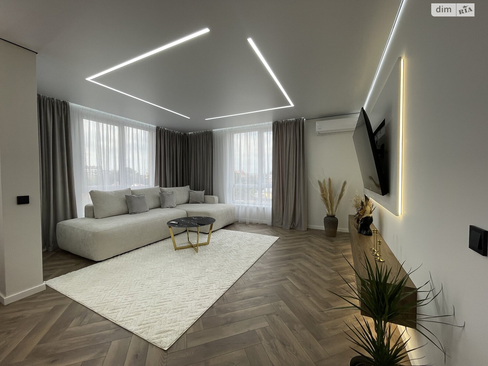 Продаж трикімнатної квартири в Івано-Франківську, на вул. Юліана Пелеша, район Княгинин фото 1 Продаж трикімнатної квартири в Івано-Франківську, на вул. Юліана Пелеша, район Княгинин фото 1