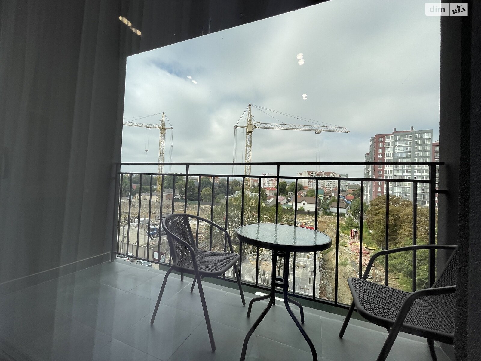 Продаж трикімнатної квартири в Івано-Франківську, на вул. Юліана Пелеша, район Княгинин фото 1 Продаж трикімнатної квартири в Івано-Франківську, на вул. Юліана Пелеша, район Княгинин фото 1