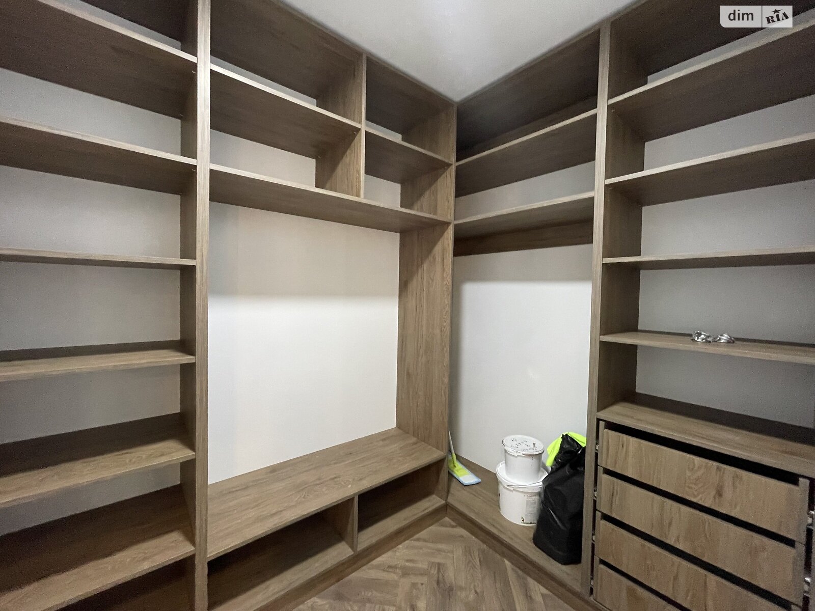 Продаж трикімнатної квартири в Івано-Франківську, на вул. Юліана Пелеша, район Княгинин фото 1 Продаж трикімнатної квартири в Івано-Франківську, на вул. Юліана Пелеша, район Княгинин фото 1