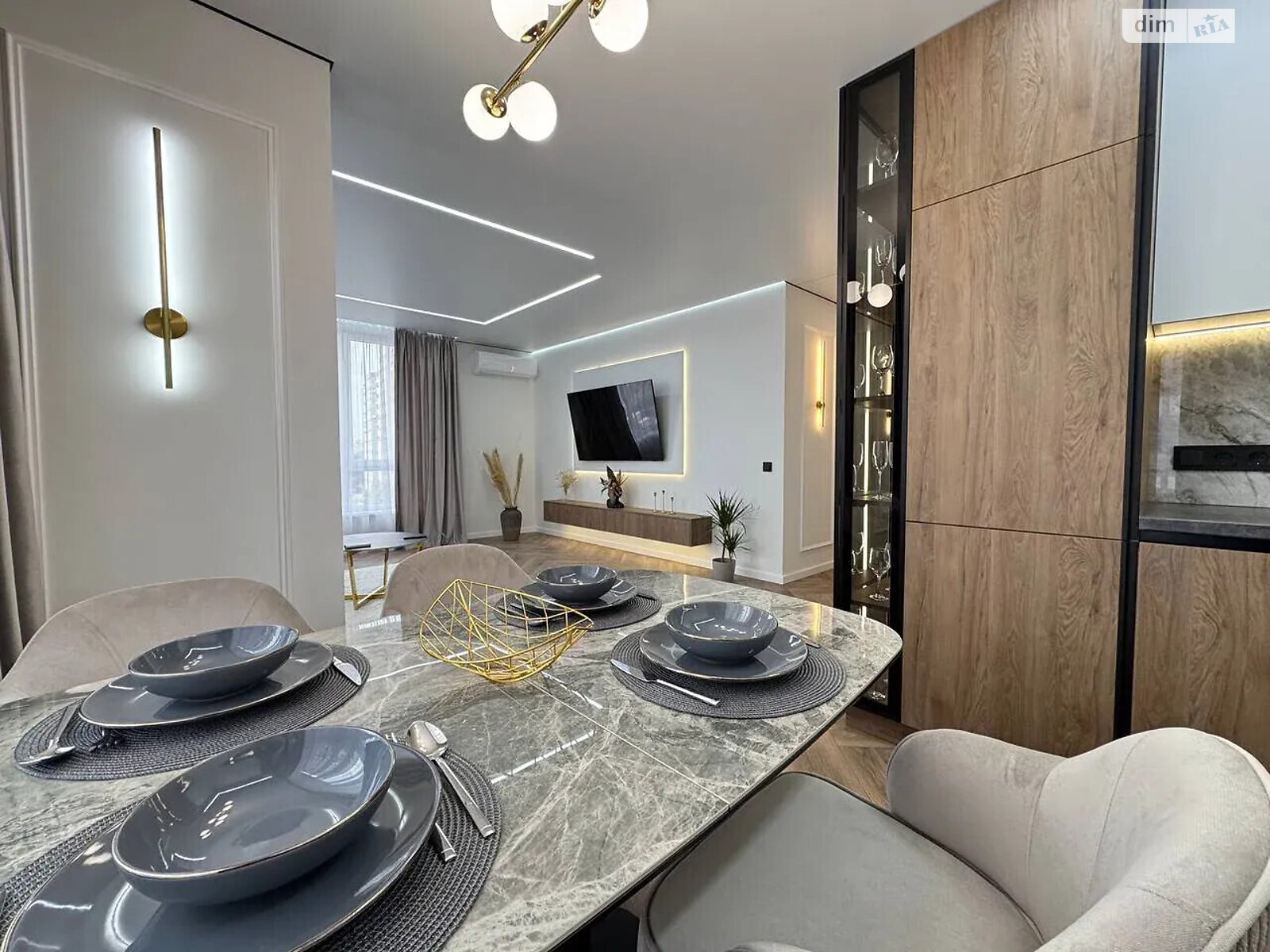 Продаж трикімнатної квартири в Івано-Франківську, на вул. Юліана Пелеша, район Княгинин фото 1 Продаж трикімнатної квартири в Івано-Франківську, на вул. Юліана Пелеша, район Княгинин фото 1