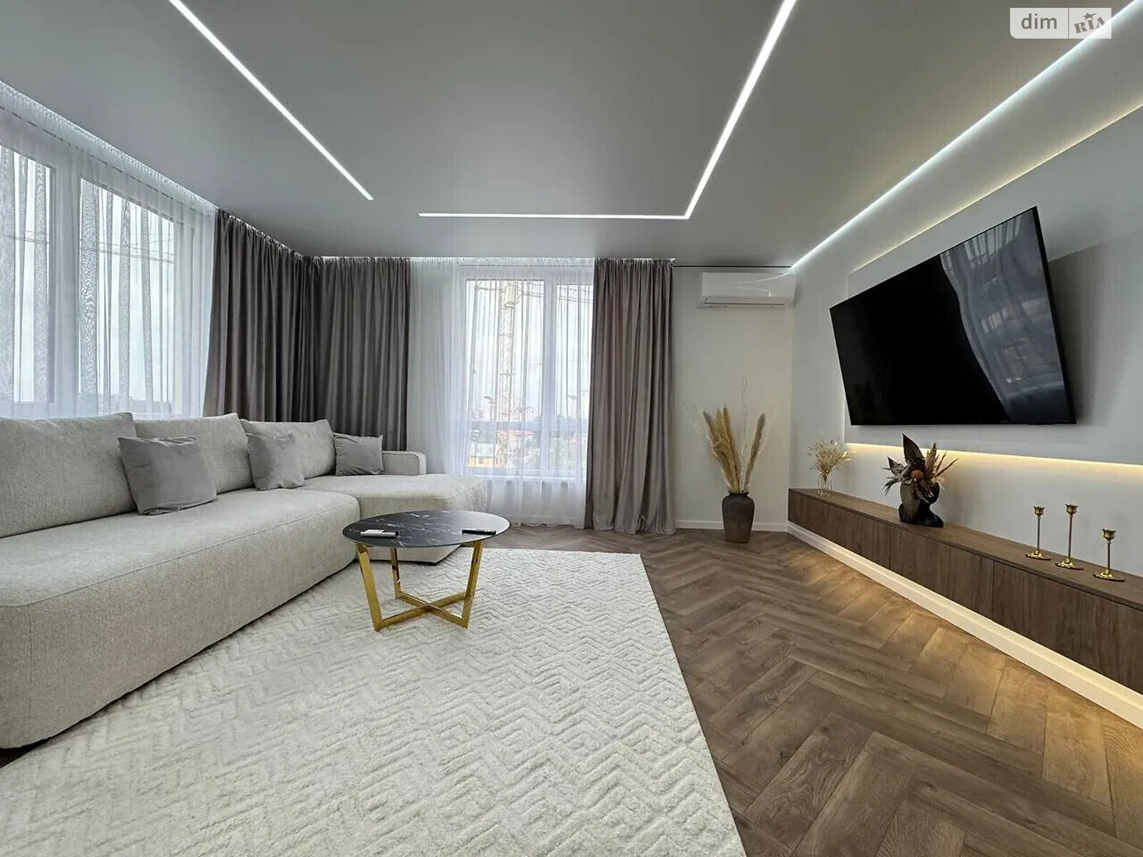 Продаж трикімнатної квартири в Івано-Франківську, на вул. Юліана Пелеша, район Княгинин фото 1 Продаж трикімнатної квартири в Івано-Франківську, на вул. Юліана Пелеша, район Княгинин фото 1