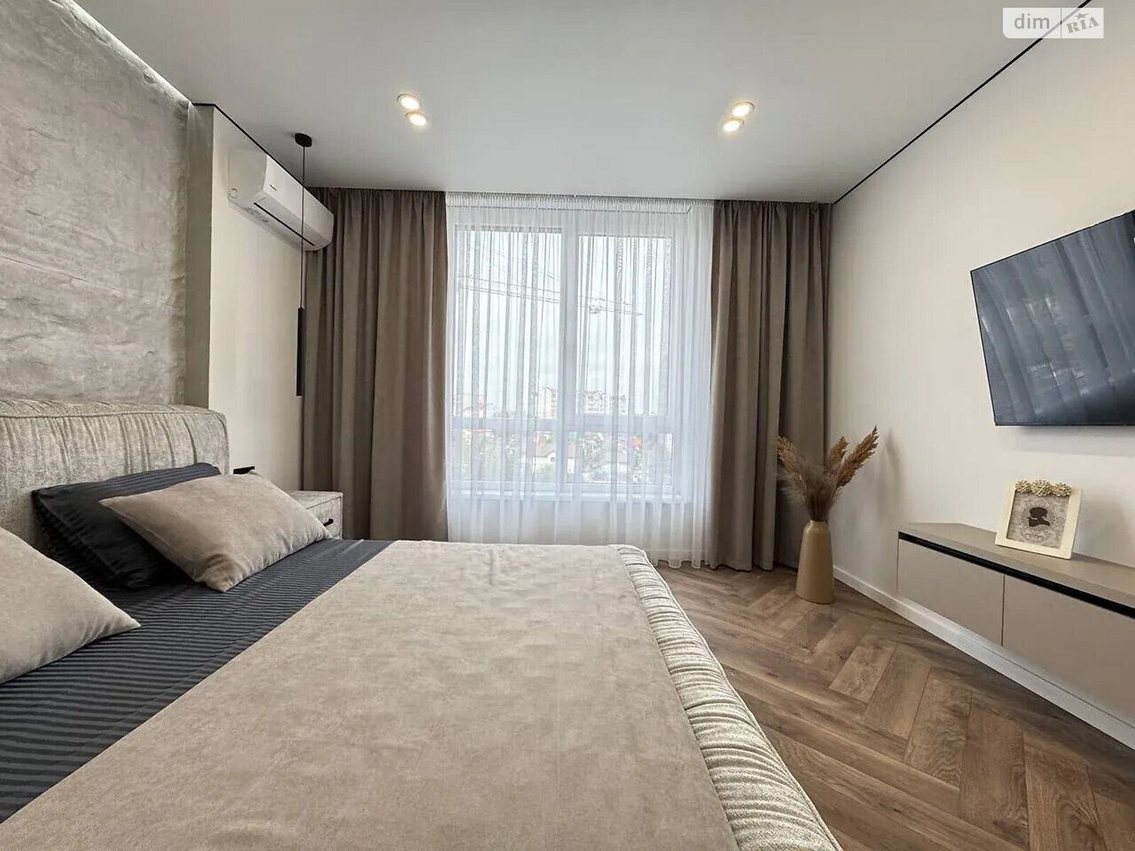 Продаж трикімнатної квартири в Івано-Франківську, на вул. Юліана Пелеша, район Княгинин фото 1 Продаж трикімнатної квартири в Івано-Франківську, на вул. Юліана Пелеша, район Княгинин фото 1