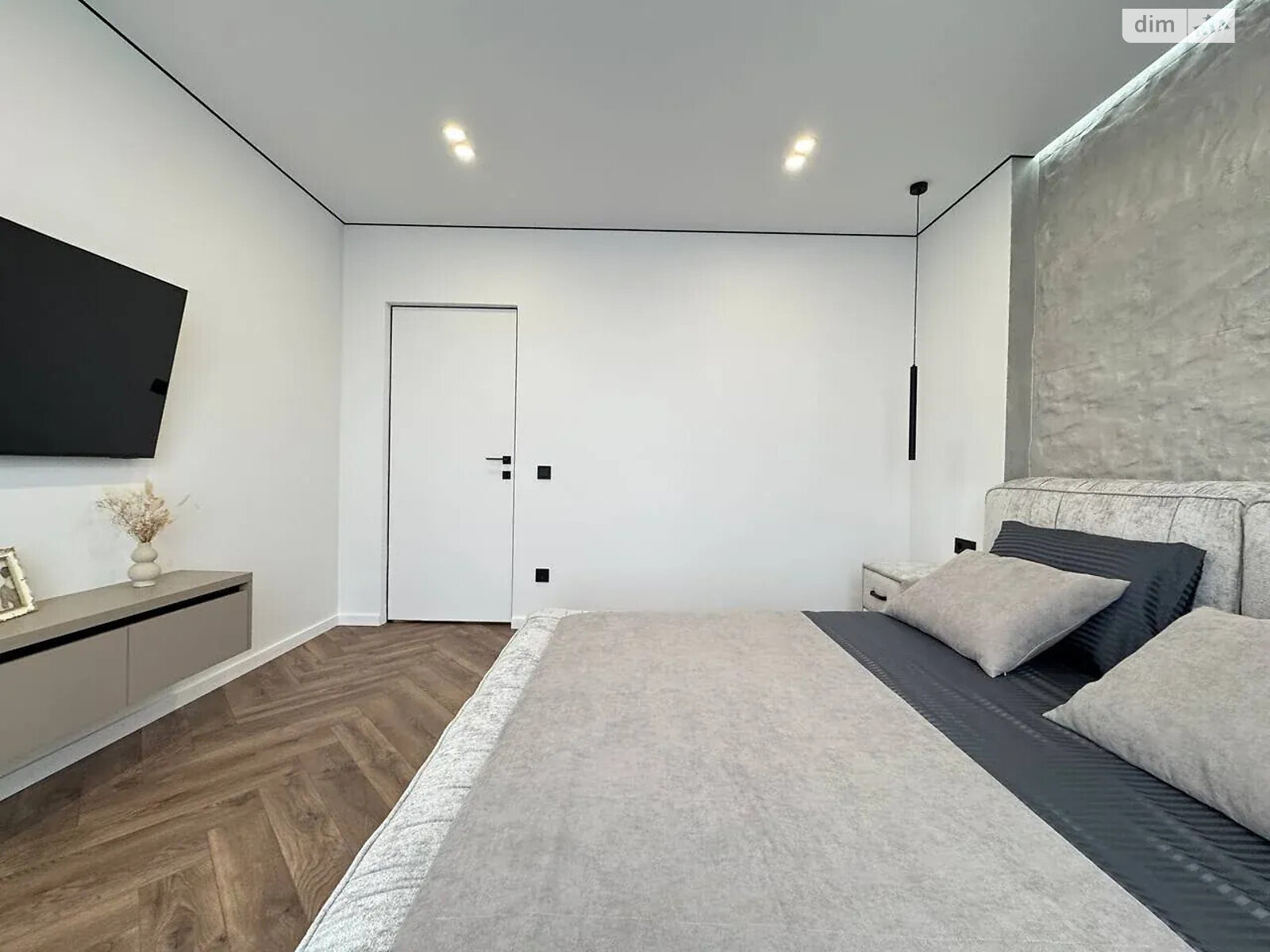 Продаж трикімнатної квартири в Івано-Франківську, на вул. Юліана Пелеша, район Княгинин фото 1 Продаж трикімнатної квартири в Івано-Франківську, на вул. Юліана Пелеша, район Княгинин фото 1