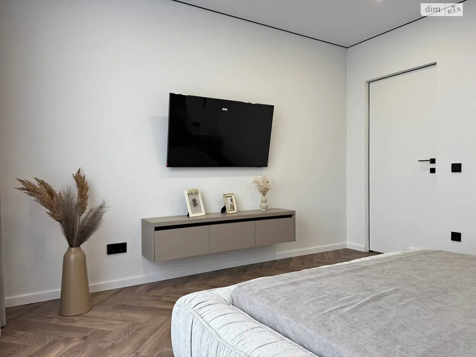 Продаж трикімнатної квартири в Івано-Франківську, на вул. Юліана Пелеша, район Княгинин фото 1 Продаж трикімнатної квартири в Івано-Франківську, на вул. Юліана Пелеша, район Княгинин фото 1