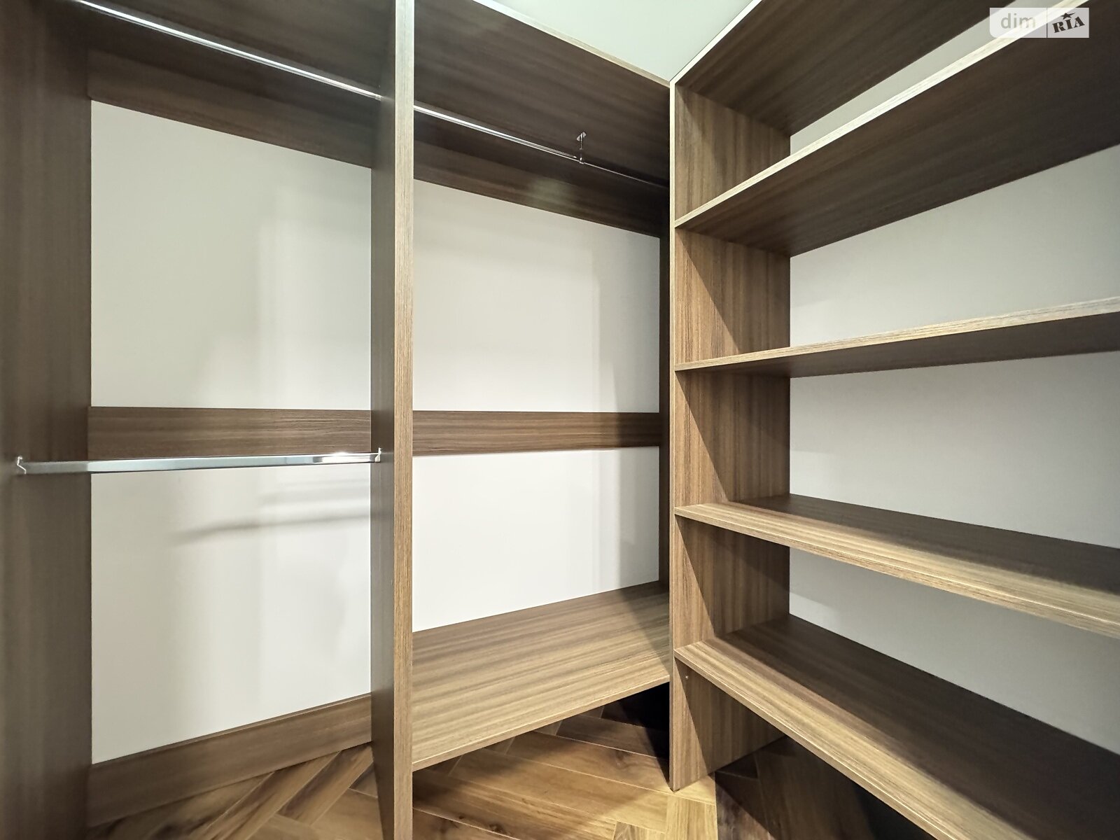 Продаж двокімнатної квартири в Івано-Франківську, на вул. Юліана Пелеша, район Княгинин фото 1