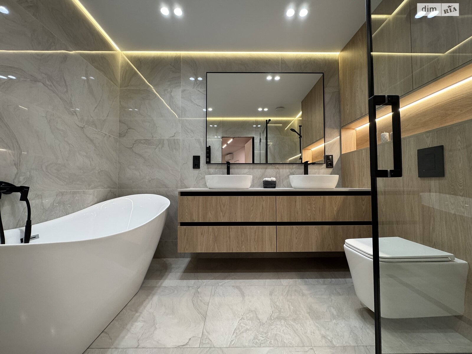 Продажа двухкомнатной квартиры в Ивано-Франковске, на ул. Юліана Пелеша 3 корпус 5, район Княгинин фото 1