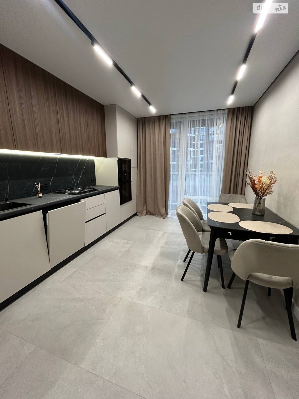 Продажа двухкомнатной квартиры в Ивано-Франковске, на ул. Юліана Пелеша, район Княгинин фото 1 Продажа двухкомнатной квартиры в Ивано-Франковске, на ул. Юліана Пелеша, район Княгинин фото 1