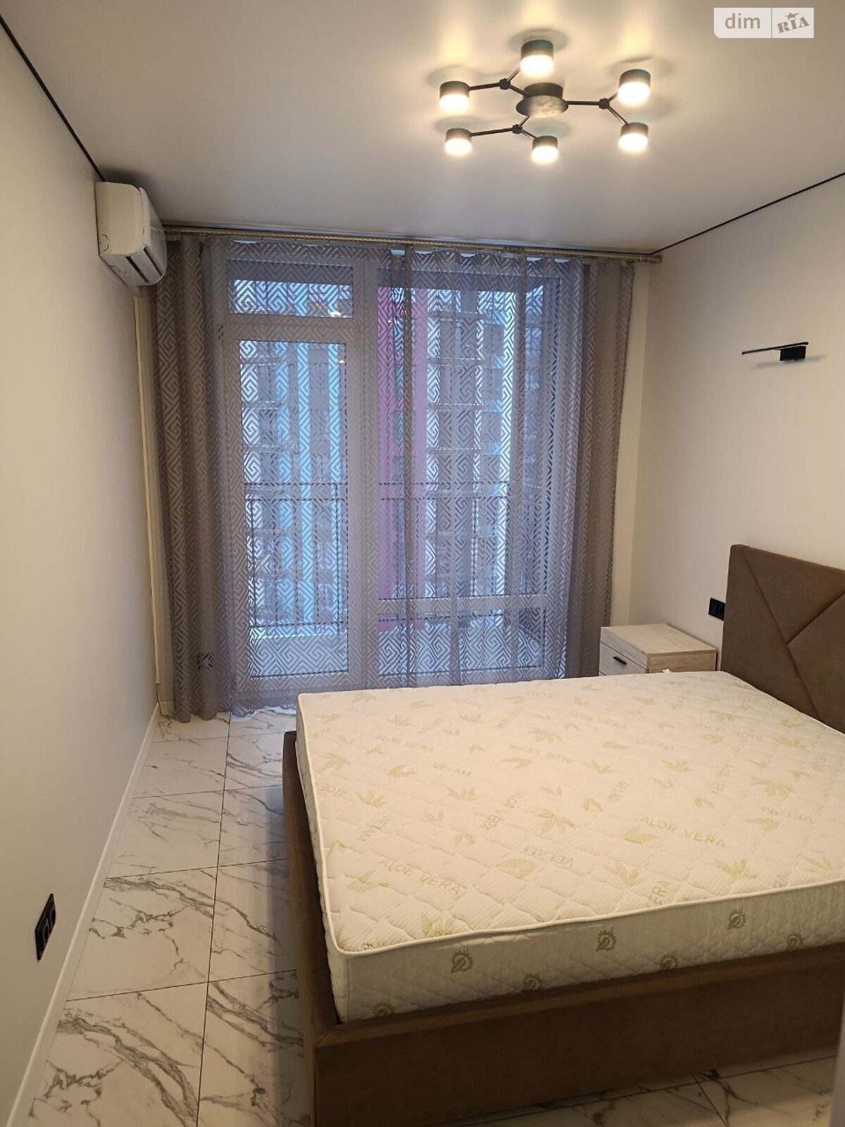 Продажа двухкомнатной квартиры в Ивано-Франковске, на ул. Юліана Пелеша 3 корпус 1, район Княгинин фото 1