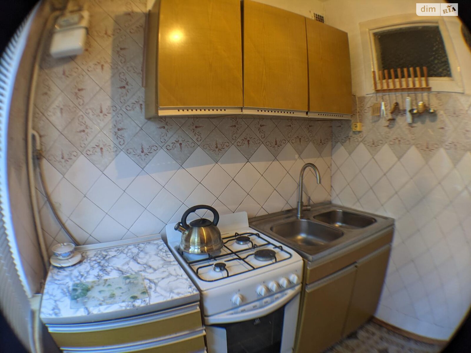 Продажа трехкомнатной квартиры в Ивано-Франковске, на ул. Береговая 25, фото 1 Продажа трехкомнатной квартиры в Ивано-Франковске, на ул. Береговая 25, фото 1