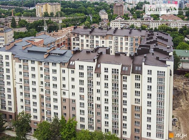 Продажа трехкомнатной квартиры в Ивано-Франковске, на ул. Черновола 155 район Коновальца Чорновола фото 1