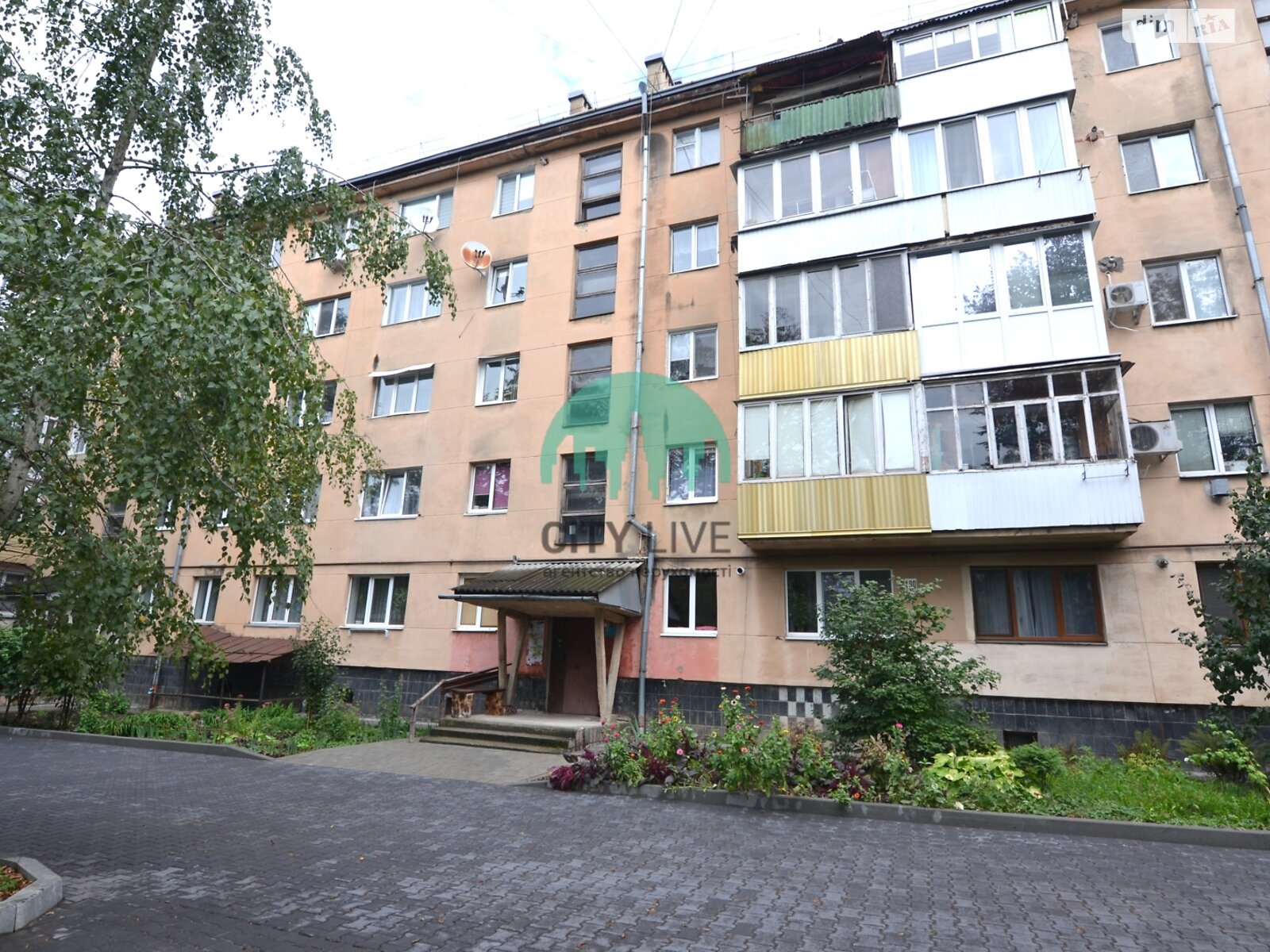 Продаж трикімнатної квартири в Івано-Франківську, на вул. Коновальця Євгена 109, район Коновальця Чорновола фото 1 Продаж трикімнатної квартири в Івано-Франківську, на вул. Коновальця Євгена 109, район Коновальця Чорновола фото 1