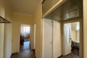 Продаж трикімнатної квартири в Івано-Франківську, на вул. Сорохтея О. 16, район Коновальця Чорновола фото 2