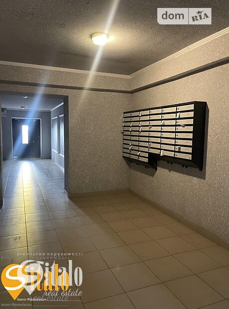 Продажа трехкомнатной квартиры в Ивано-Франковске, на ул. Национальной Гвардии 14н, район Коновальца Чорновола фото 1