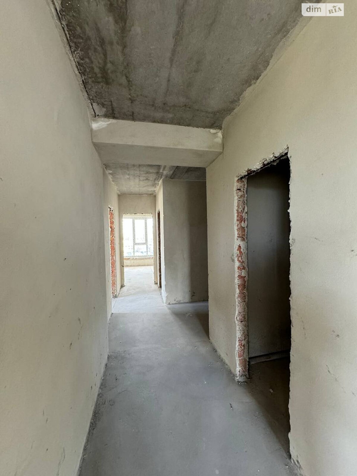 Продажа трехкомнатной квартиры в Ивано-Франковске, на ул. Вячеслава Черновола, район Коновальца Чорновола фото 1 Продажа трехкомнатной квартиры в Ивано-Франковске, на ул. Вячеслава Черновола, район Коновальца Чорновола фото 1