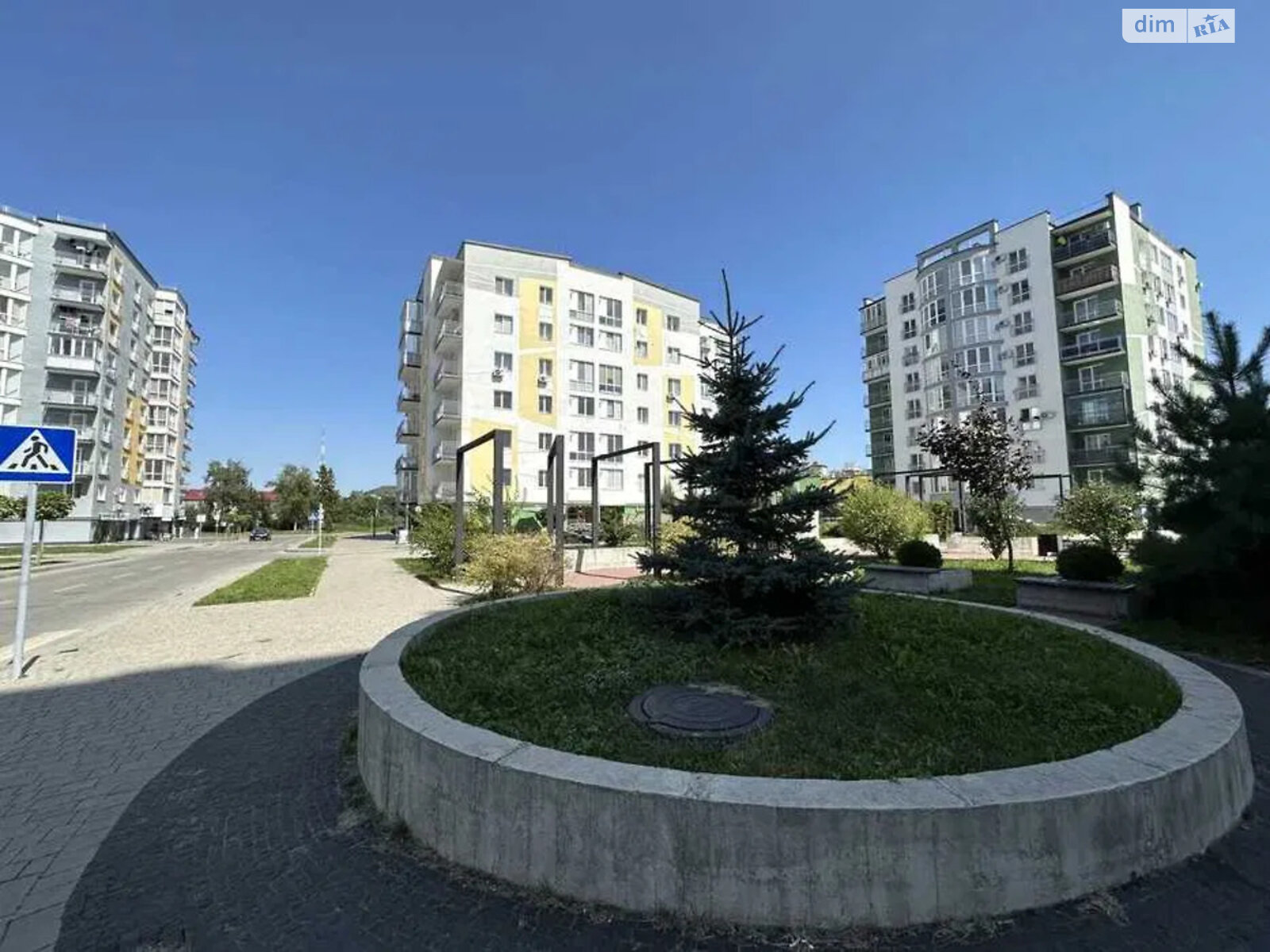 Продажа однокомнатной квартиры в Ивано-Франковске, на ул. Коновальца Евгения, фото 1
