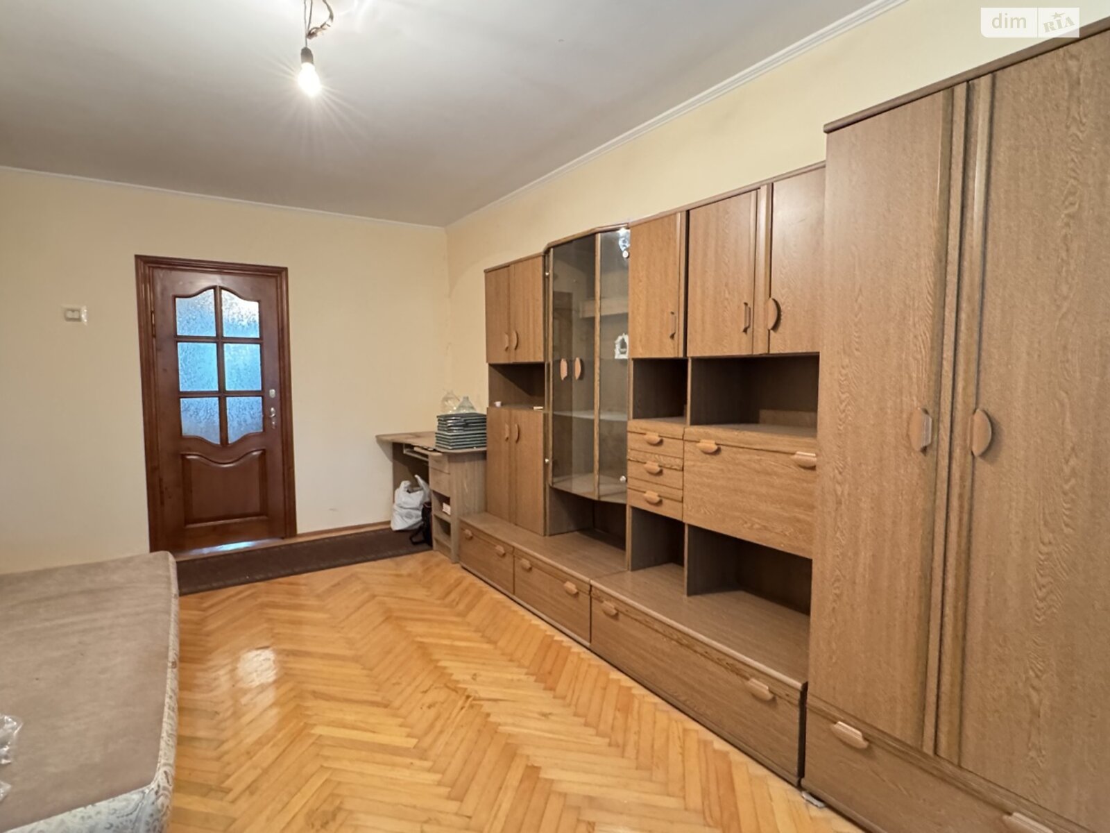Продажа трехкомнатной квартиры в Ивано-Франковске, на ул. Коновальца Евгения 147, фото 1 Продажа трехкомнатной квартиры в Ивано-Франковске, на ул. Коновальца Евгения 147, фото 1