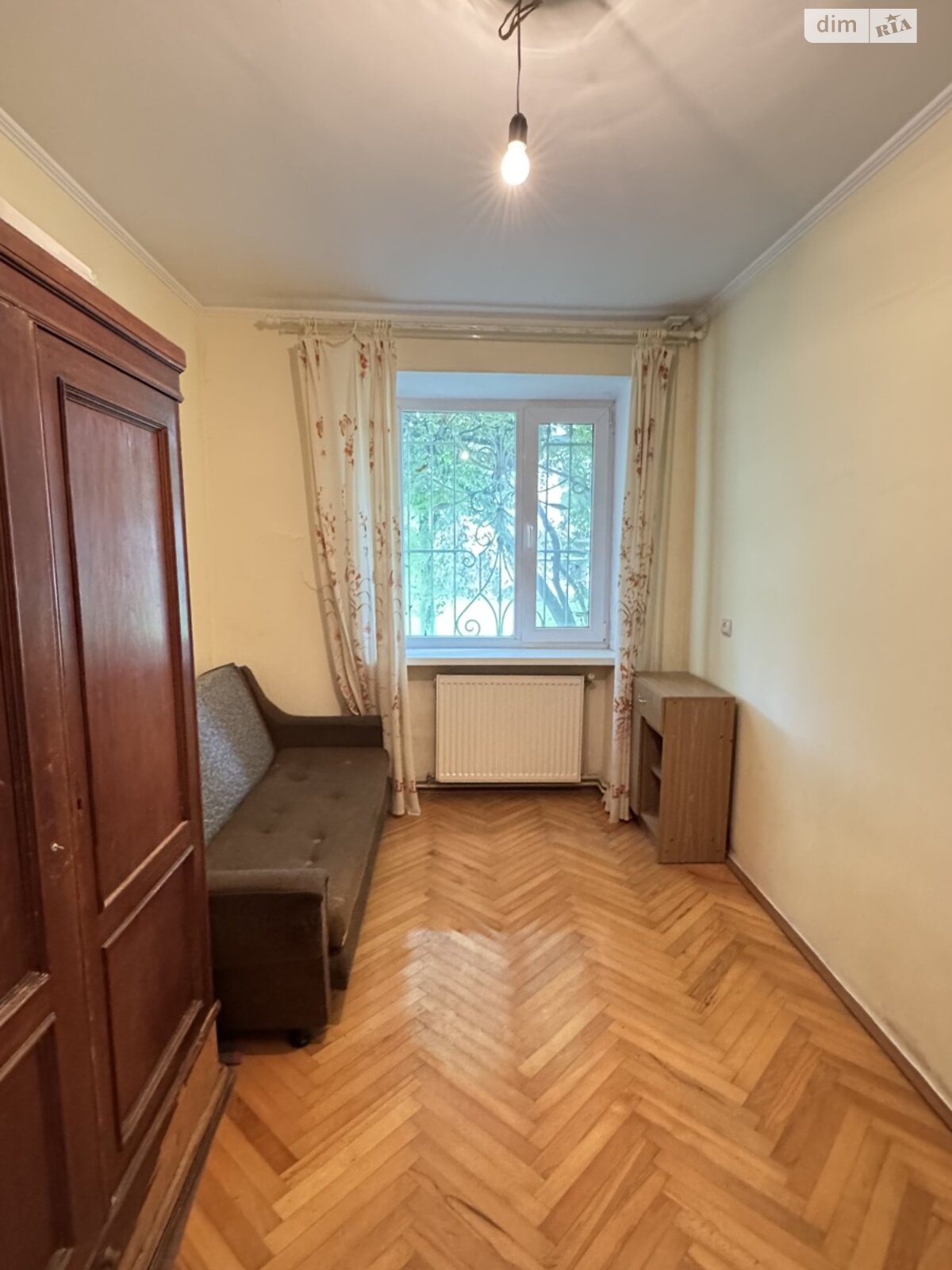 Продажа трехкомнатной квартиры в Ивано-Франковске, на ул. Коновальца Евгения 147, фото 1 Продажа трехкомнатной квартиры в Ивано-Франковске, на ул. Коновальца Евгения 147, фото 1
