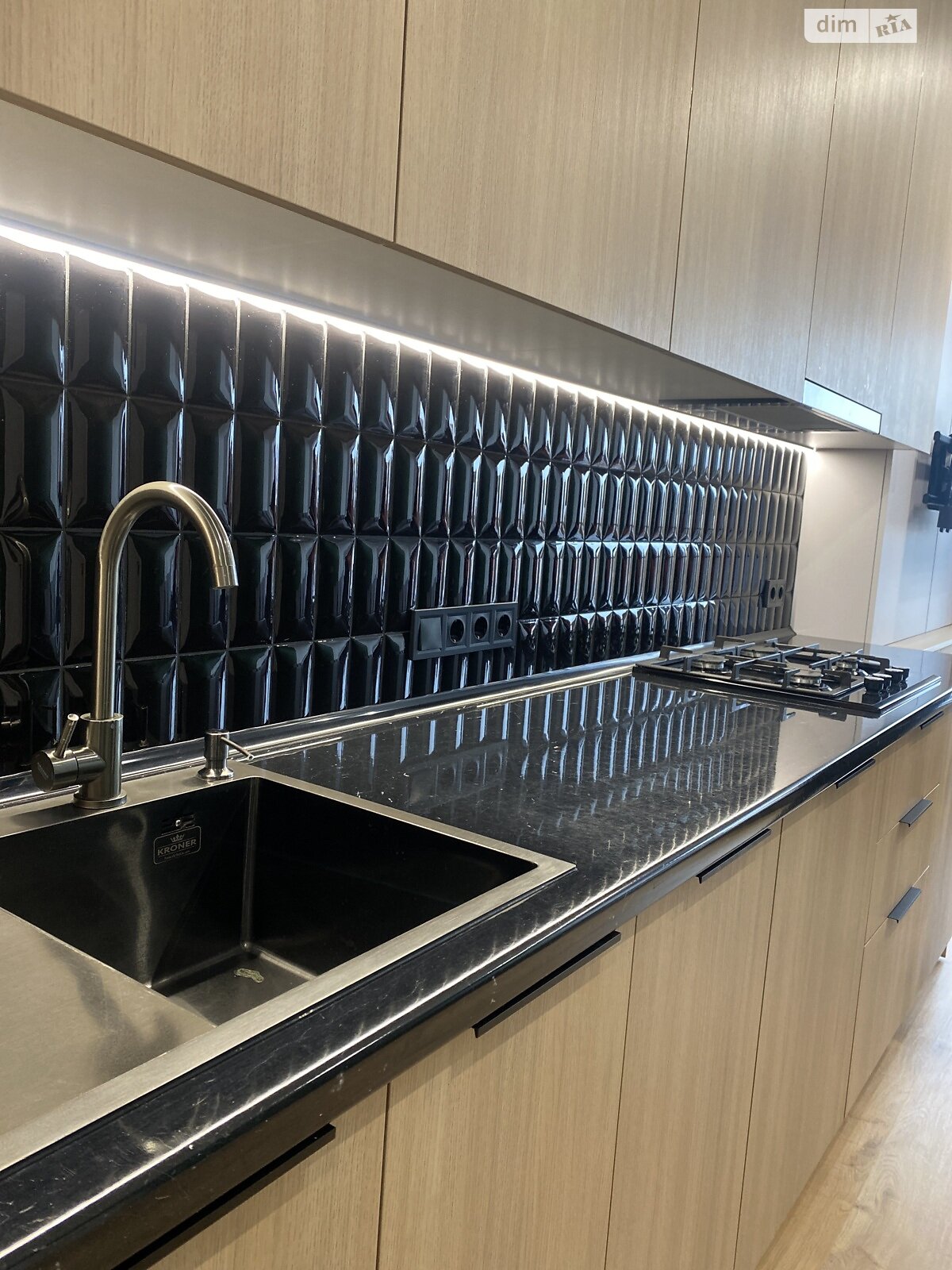 Продаж однокімнатної квартири в Івано-Франківську, на вул. Коновальця Євгена 37А, фото 1 Продаж однокімнатної квартири в Івано-Франківську, на вул. Коновальця Євгена 37А, фото 1