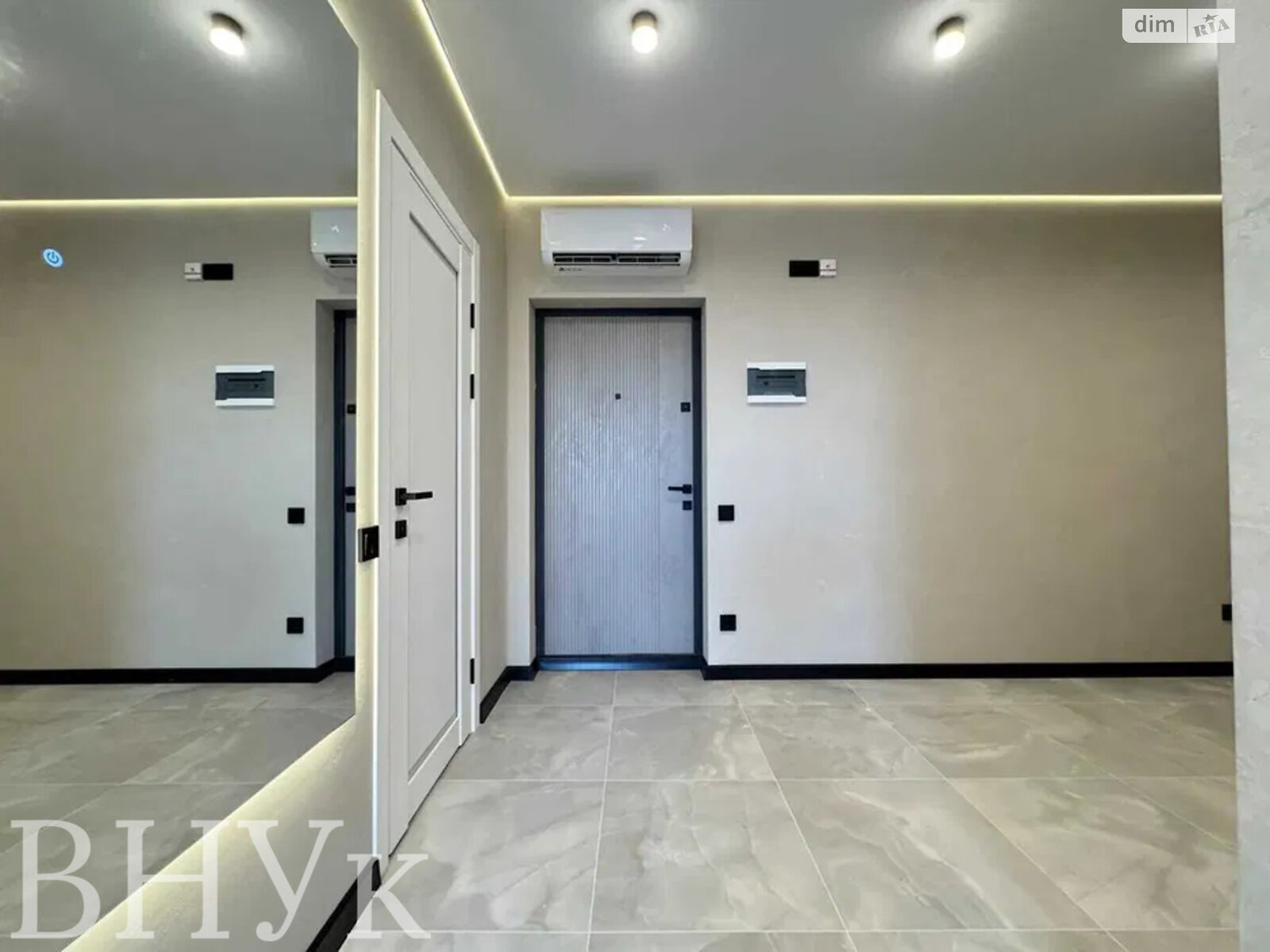 Продажа однокомнатной квартиры в Ивано-Франковске, на ул. Княгинин, фото 1