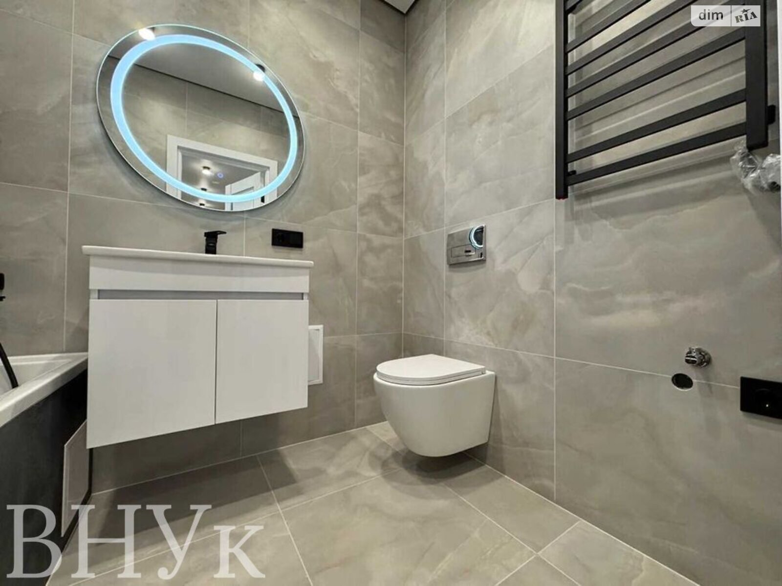 Продажа однокомнатной квартиры в Ивано-Франковске, на ул. Княгинин, фото 1