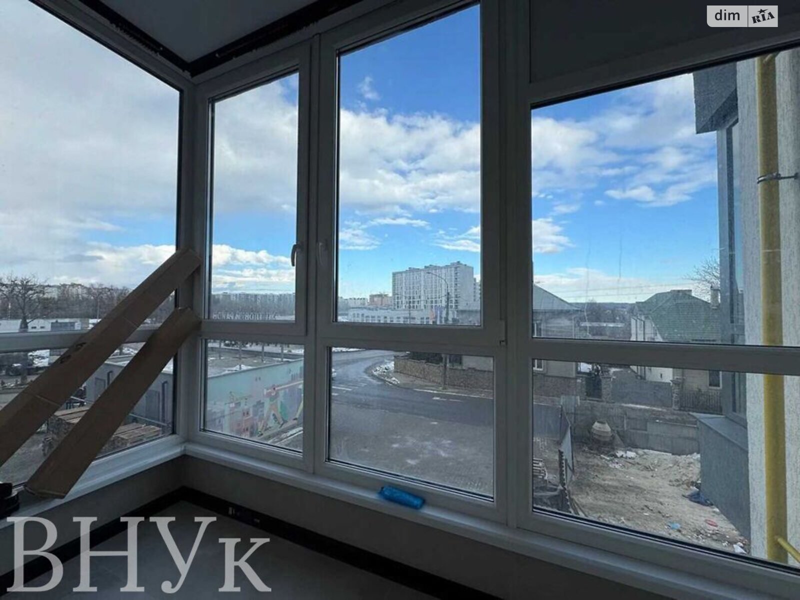 Продажа однокомнатной квартиры в Ивано-Франковске, на ул. Княгинин, фото 1